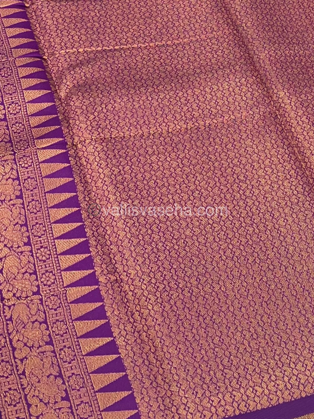 Kanchi Semi Silk - Mayil & Chakkaram design - VVKSS001