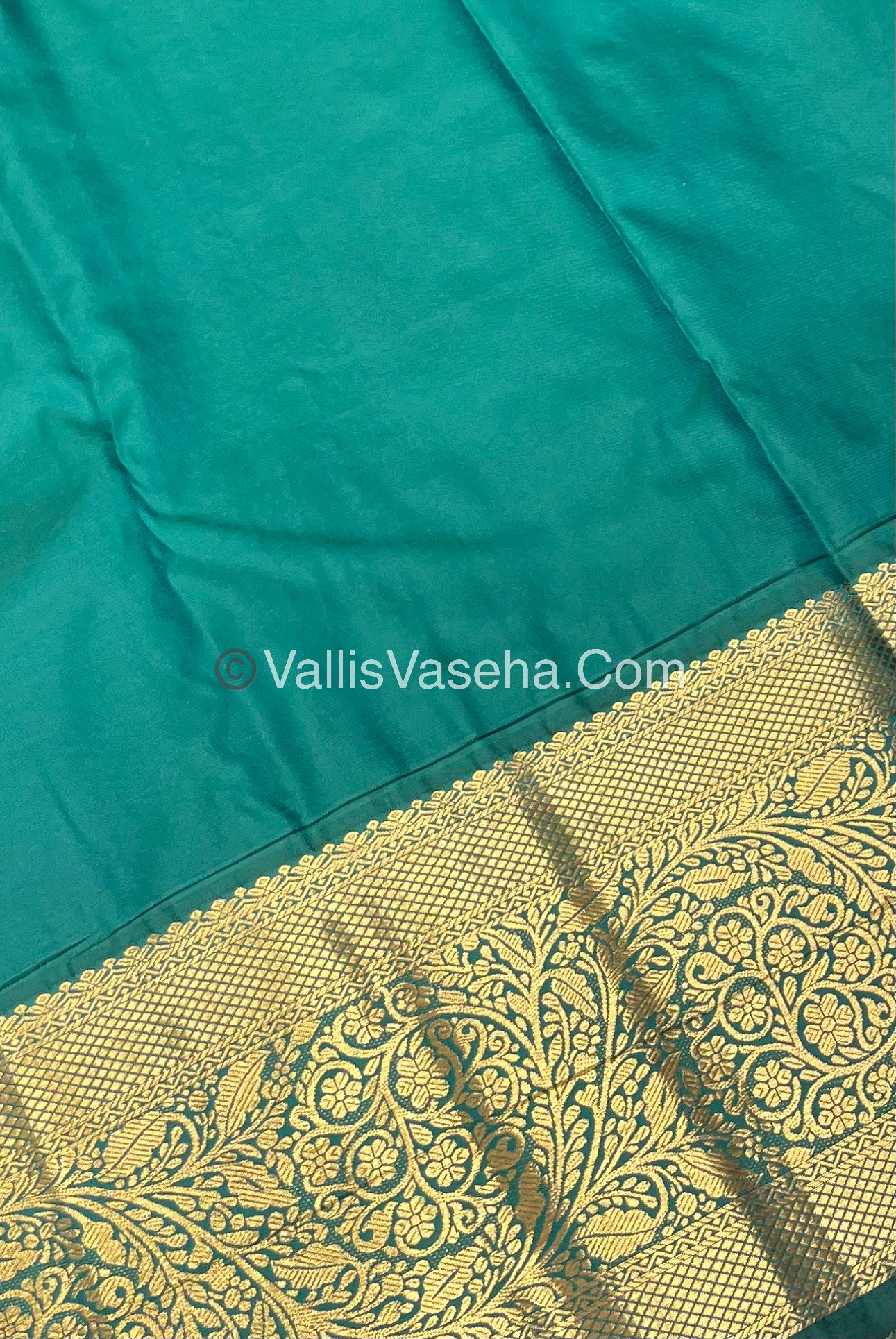 Semi Kanchipuram Silk - Green shade - Semi Bridal - VVSKS002