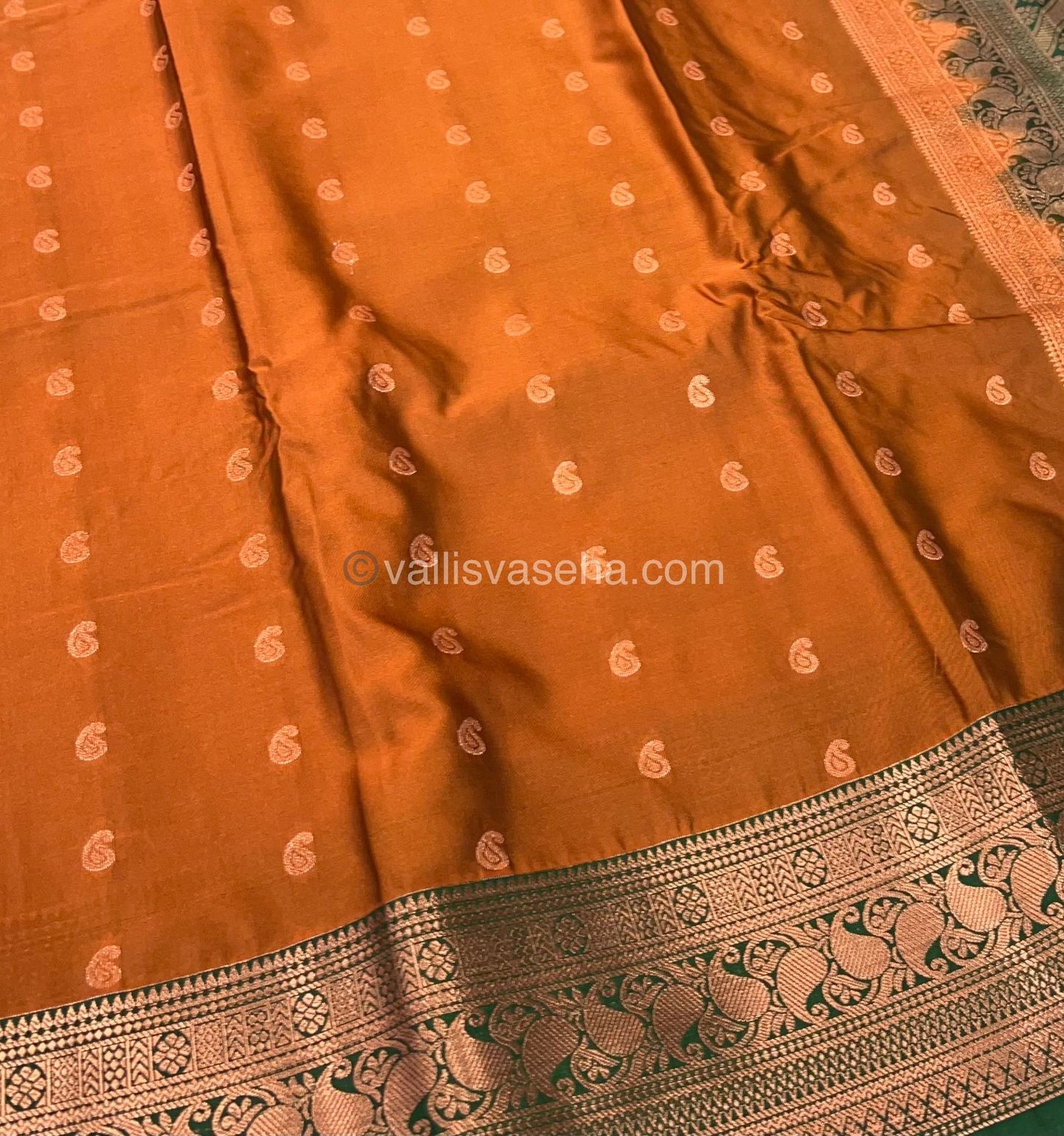 Semi Kanchipuram Soft Silk - 1000 Butta - VVSSS008