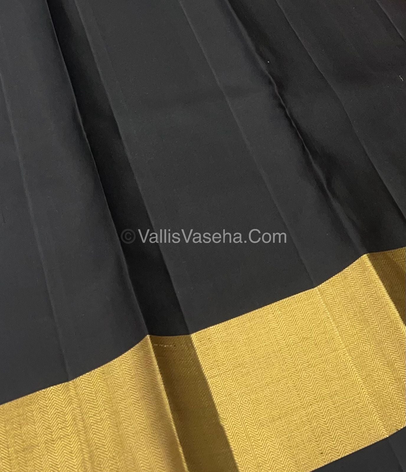 Pure Soft Silk Saree - Peachish Orange & Black Combo - VVPSS036