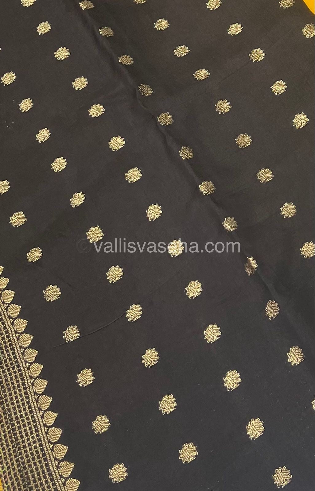 Russian Viscose - Premium Viscose Saree - VVRVS001
