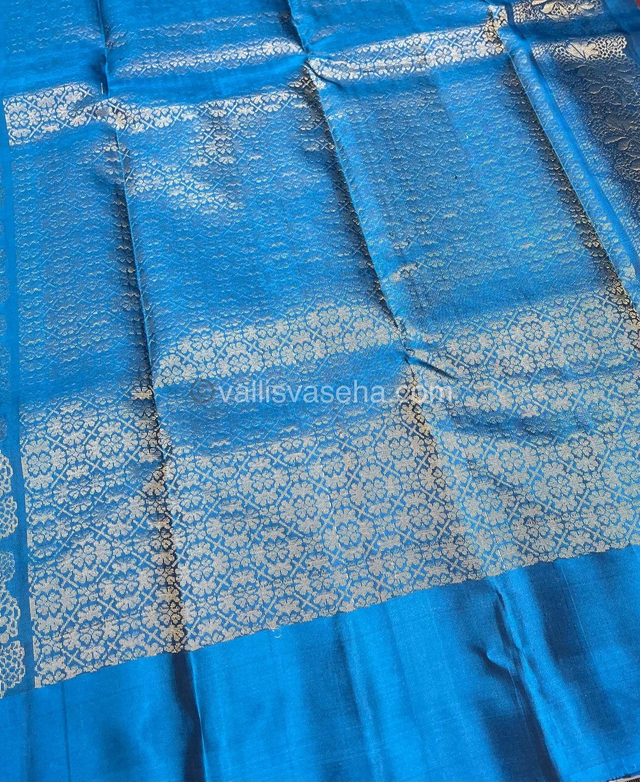 Half Mix - Pure Soft Silk Saree - VVPSS030