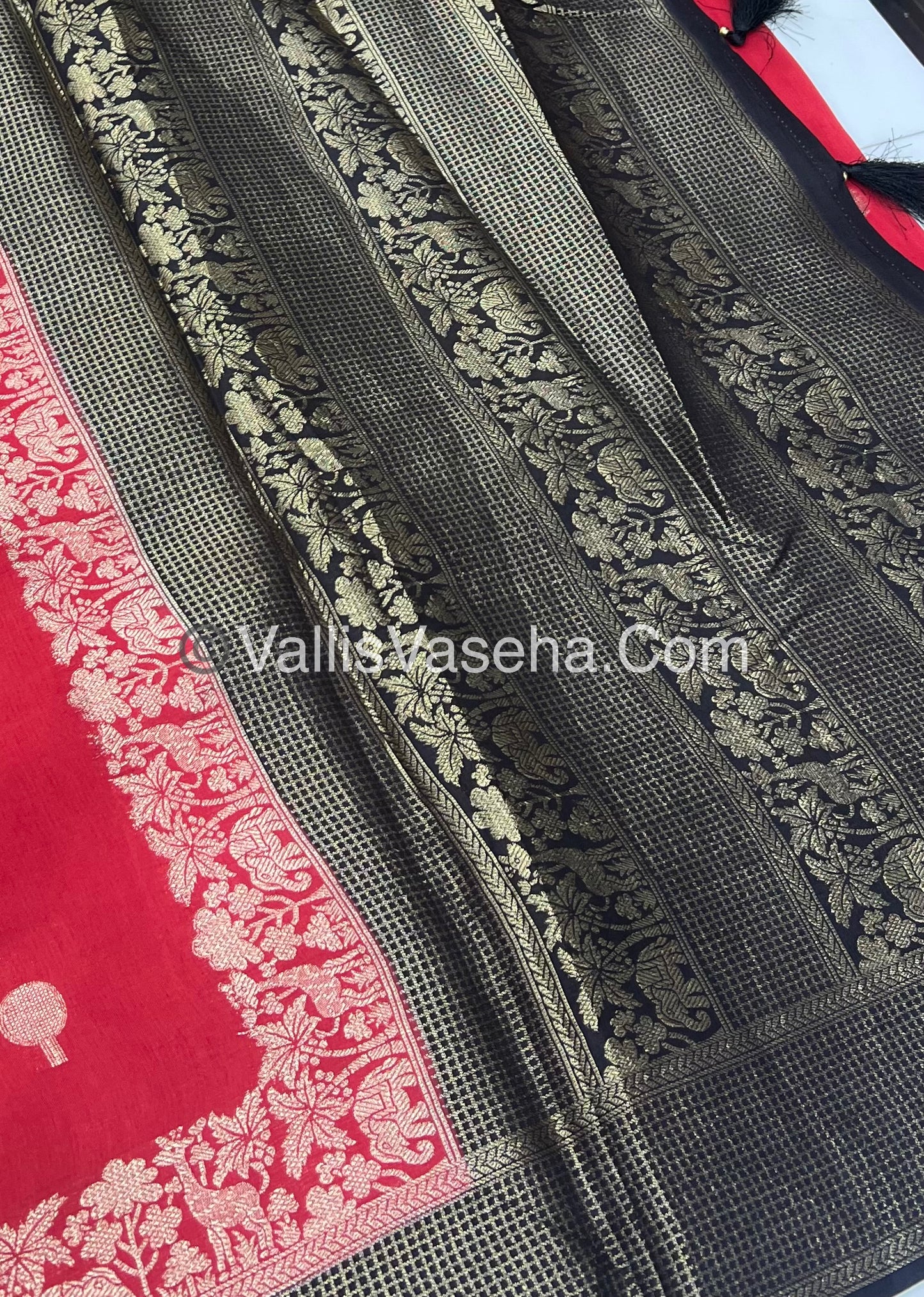 Russian Viscose - Premium Viscose Saree - VVRVS001