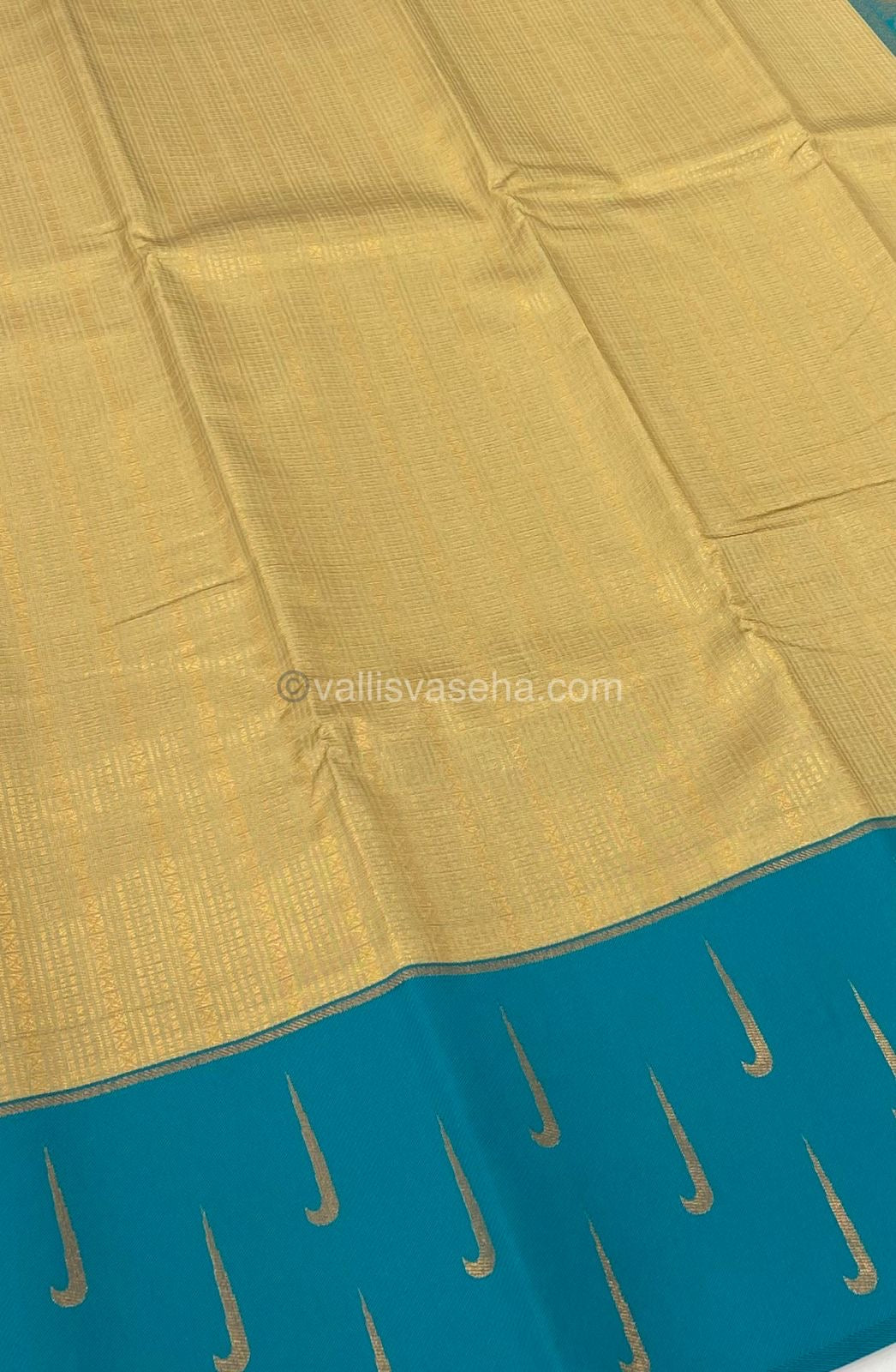 Kanchi Semi Silk - Cream with Ramar Blue - VVKSS001