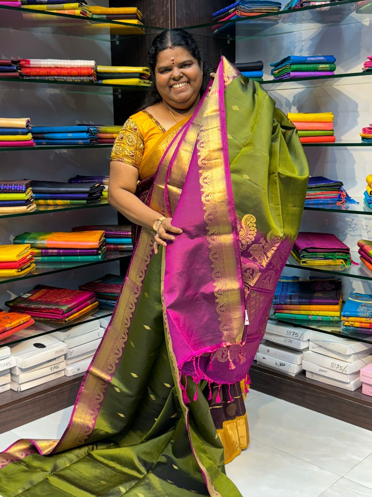 Pure Soft Silk Saree - Kanchi border - Mehendi Green with Purplish Pink Combo - VVPSS015