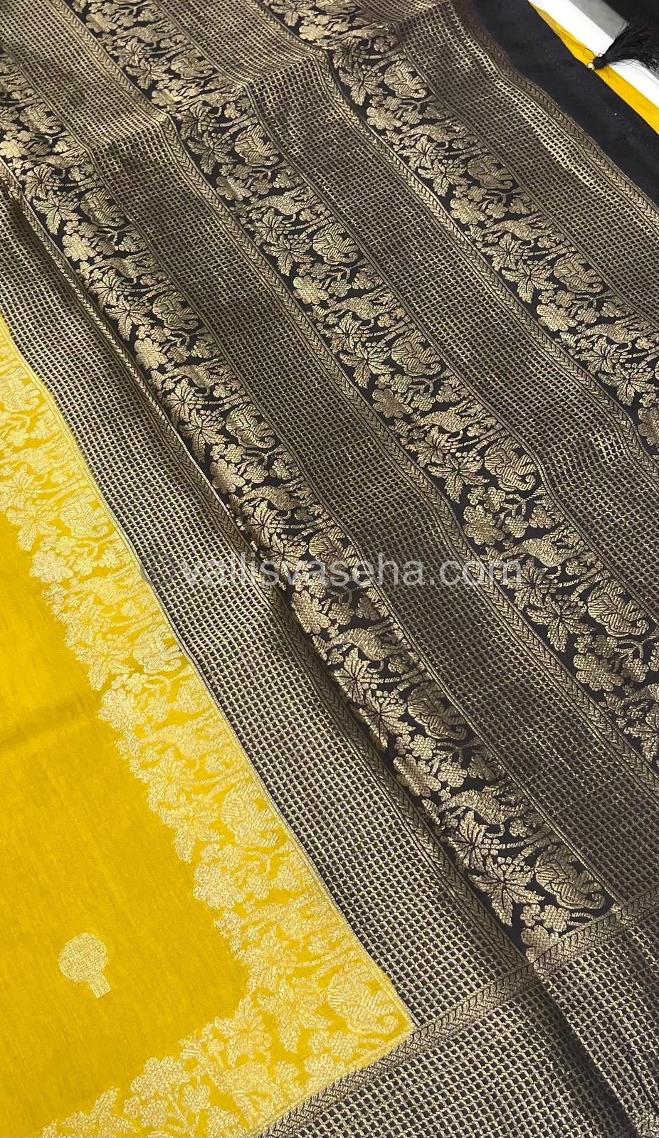 Russian Viscose - Premium Viscose Saree - VVRVS001