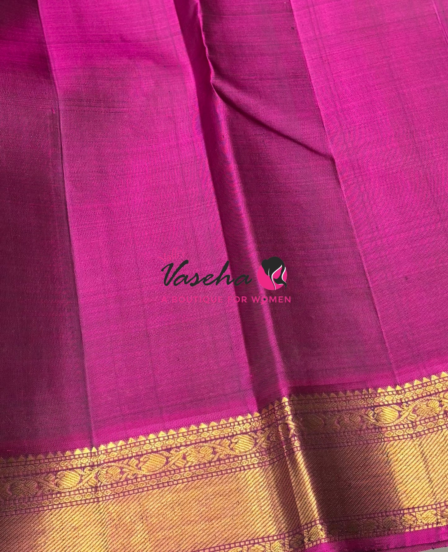 Pure Kanchipuram Silk Saree - Green & Pink Combo - VVPS025