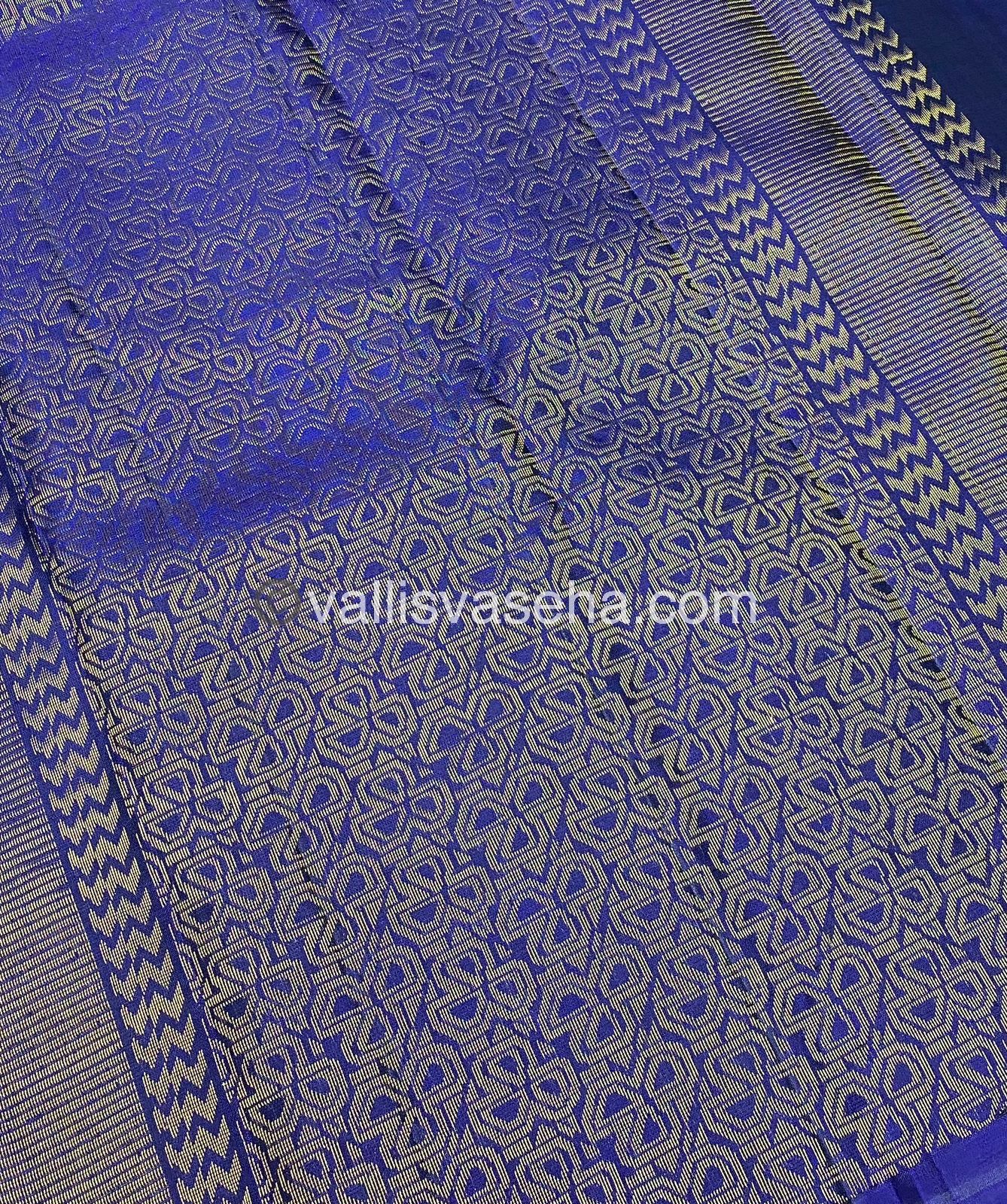 Half Mix - Pure Soft Silk Saree - VVPSS030