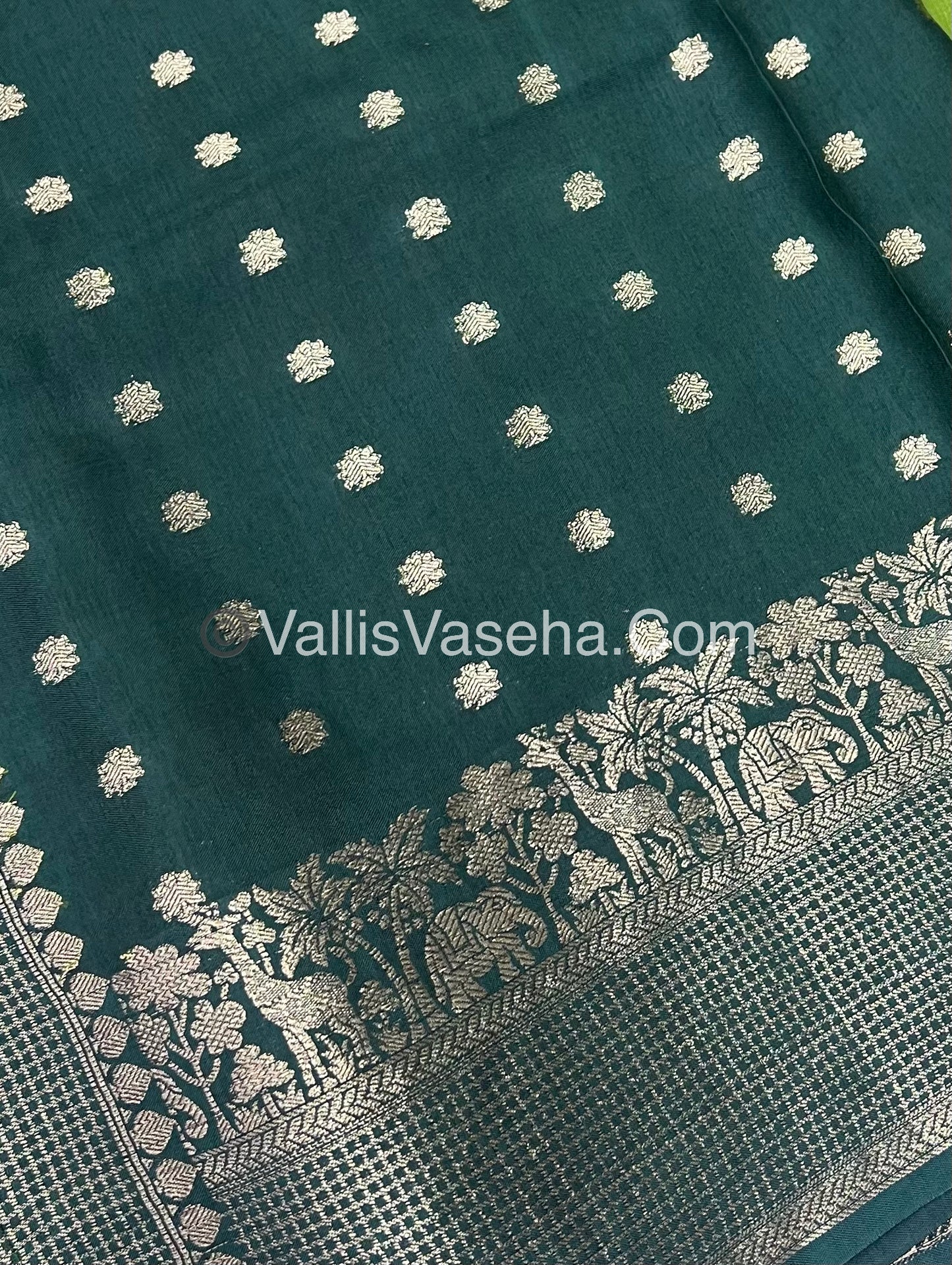 Russian Viscose - Premium Viscose Saree - VVRVS001