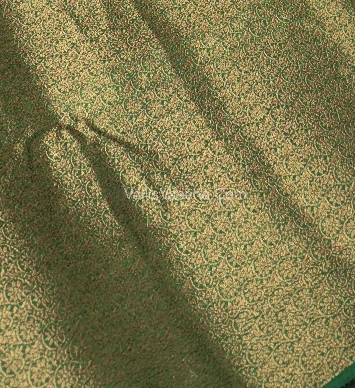 Bamboo Silk Saree - Venthayam Green with Green Shade - VVBSS001