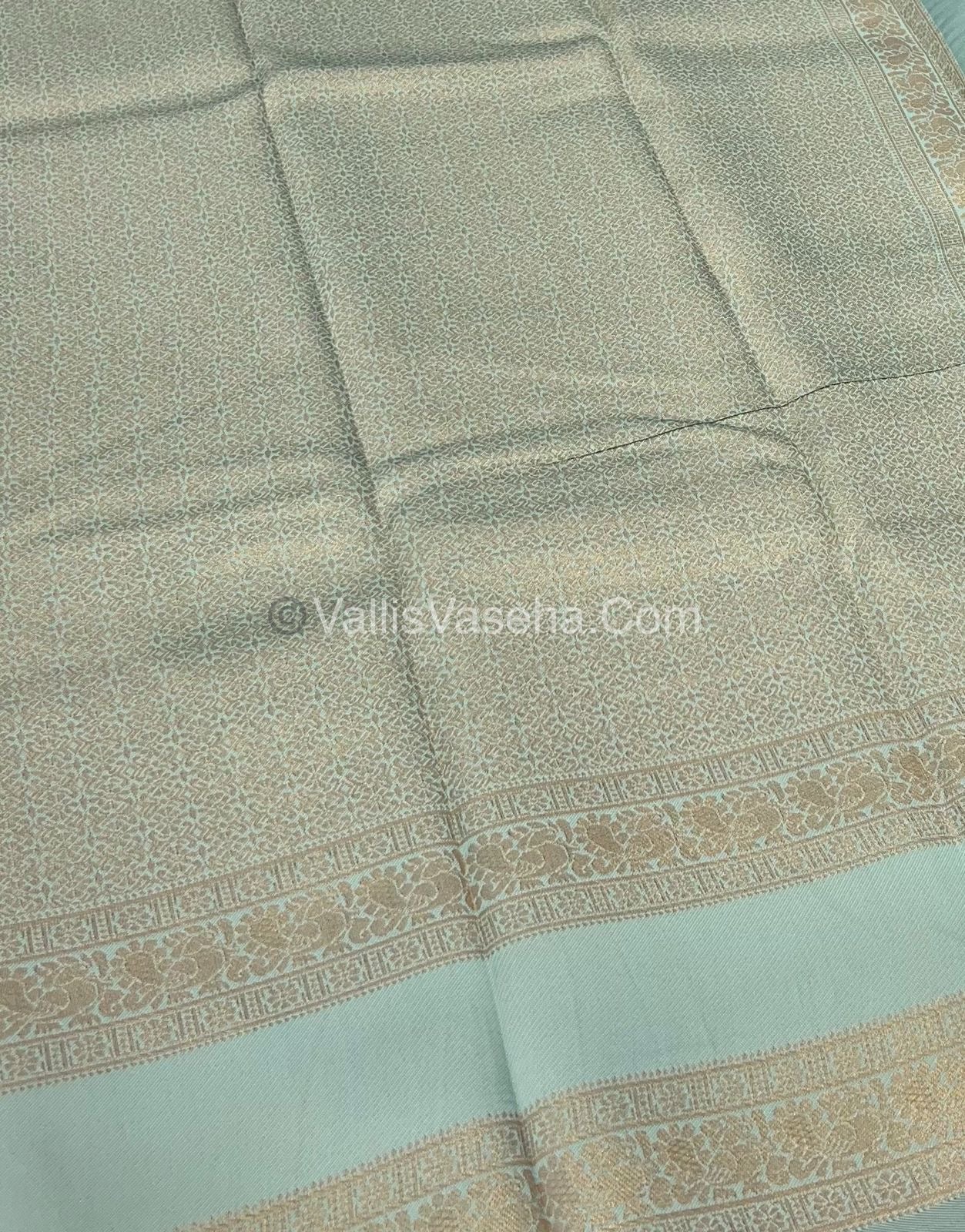 Kanchi Semi Silk - Mayil & Chakkaram design - VVKSS001