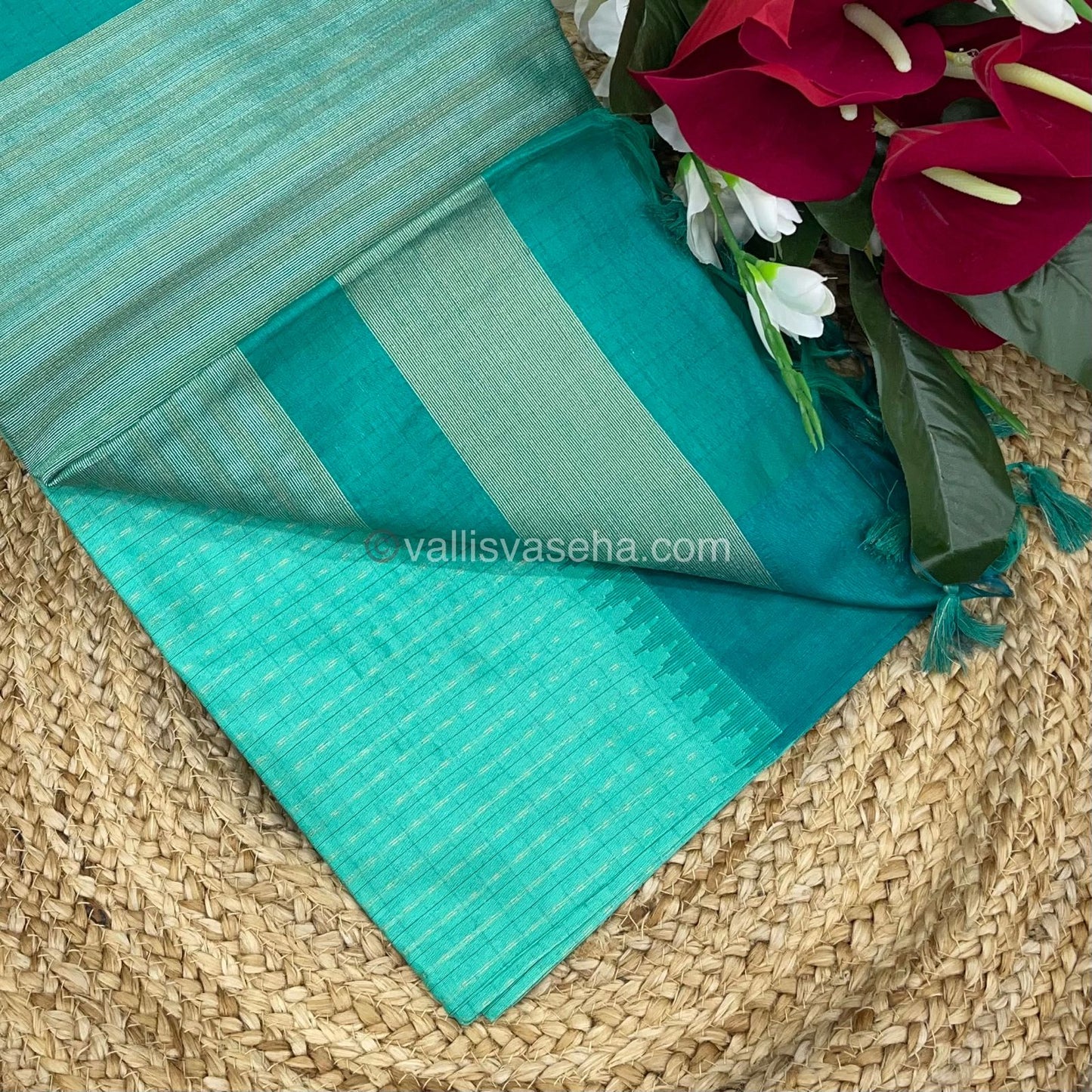 Semi Raw Silk - Lakshadeepam Design Weaving - VVRS004