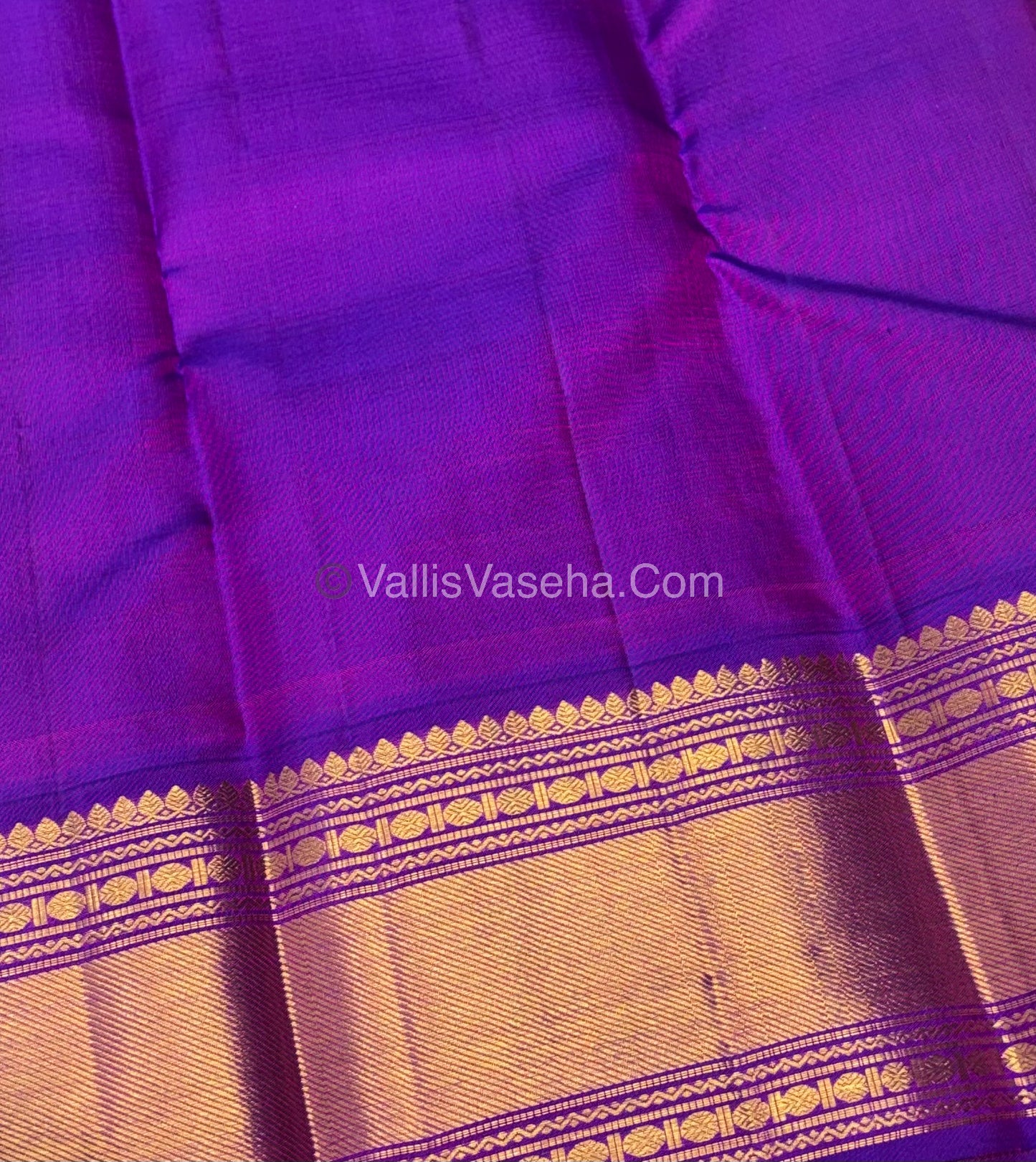 Pure Vintage Korvai Kanchipuram Silk Saree - Light Elaka Cream & Purple Combo - VVPS034