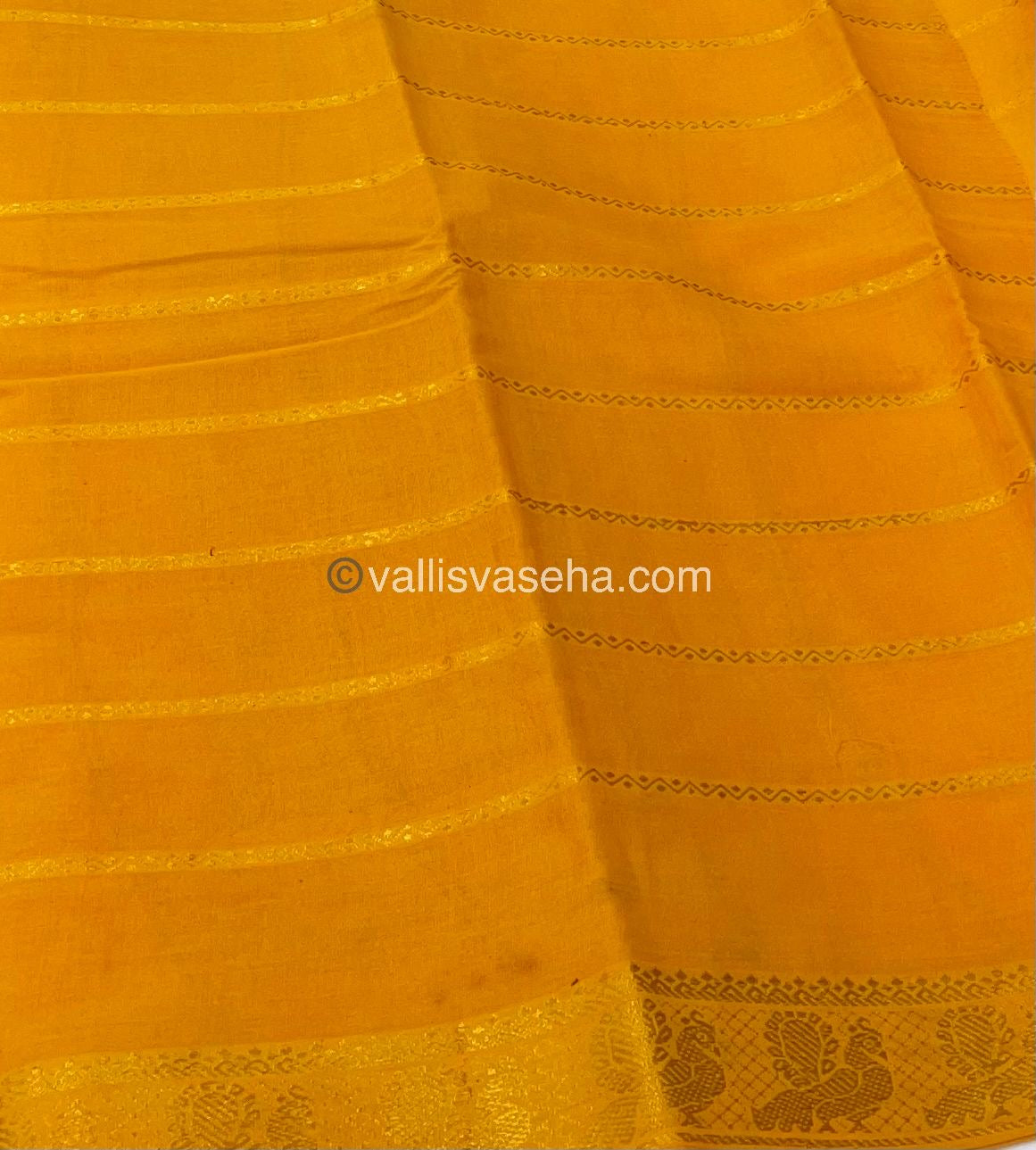 Sungudi Cotton Saree | Velthari Design - Maroon with Mustard Yellow Shade - VVSCV001