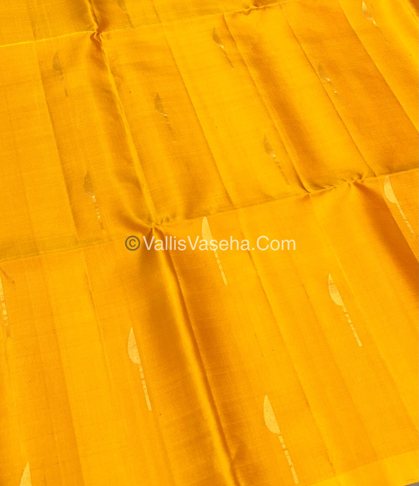 Pure Soft Silk Saree - Light weight - Border Less - Yellow & Red - VVPSS035