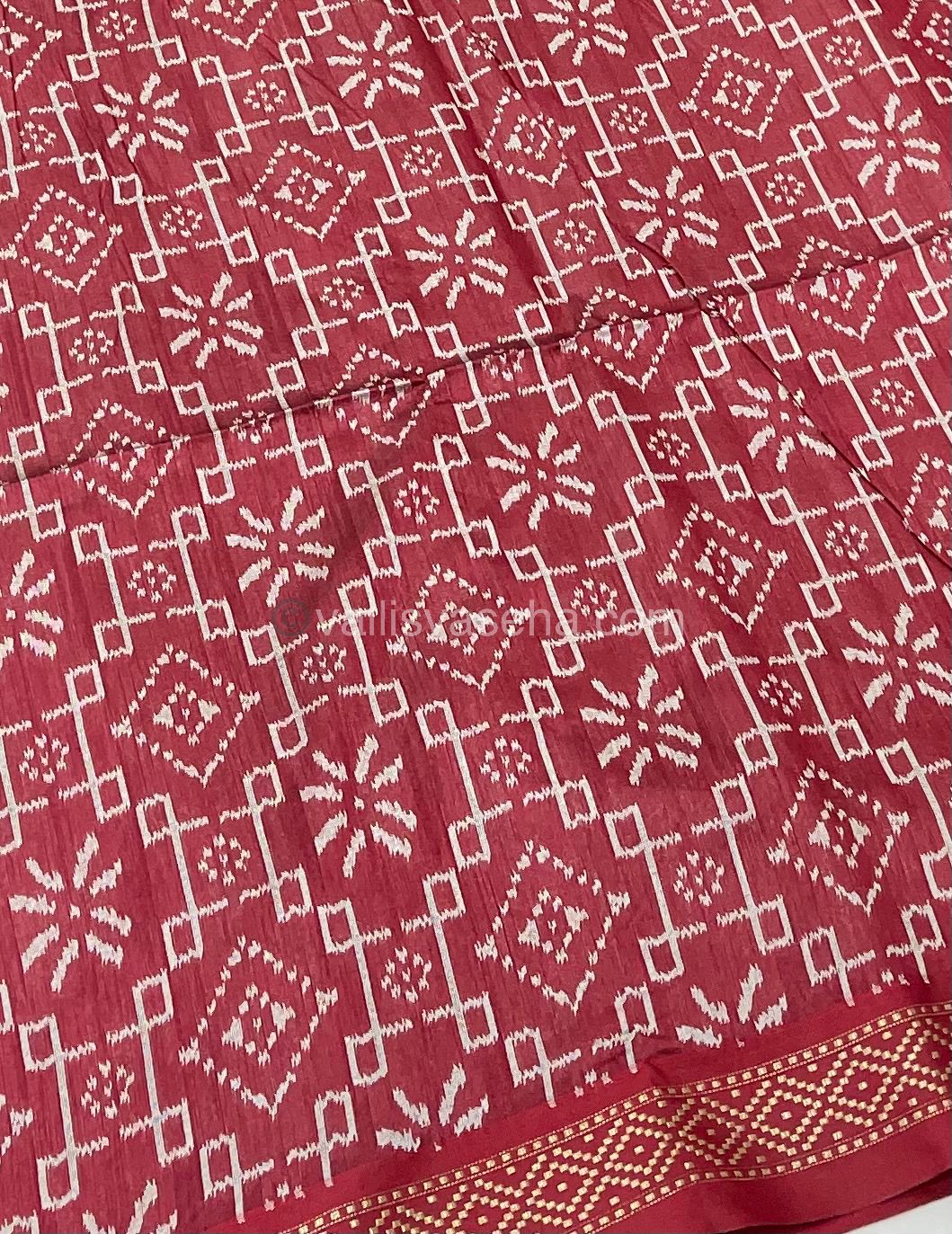 Semi Raw Silk with Zig Zag Design Weaving - VVRS003
