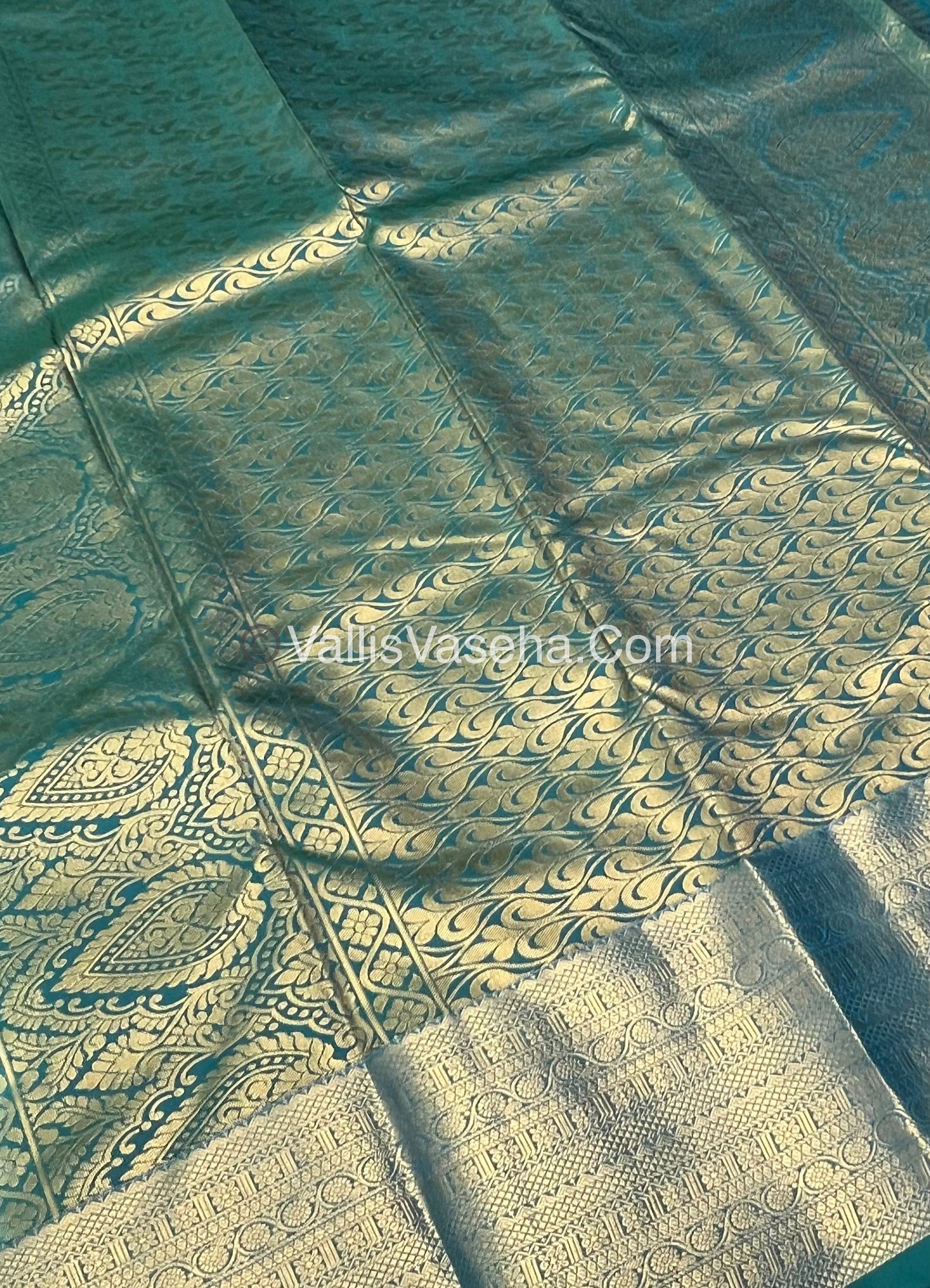 Semi Kanchipuram Silk - Vairavoosi Pattern - VVSKS001