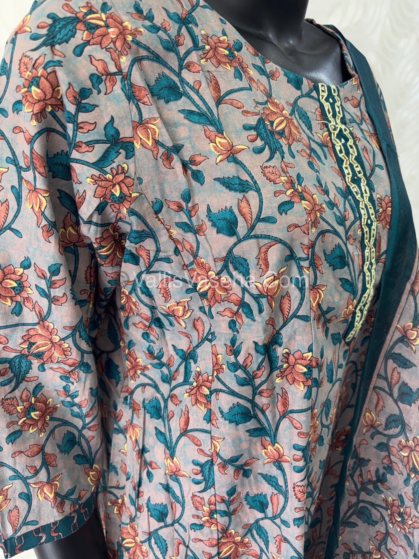 Ready Made - Anarkali - Salwar, Kameez & Duppatta(3pc)- Printed Cotton - VVAS006