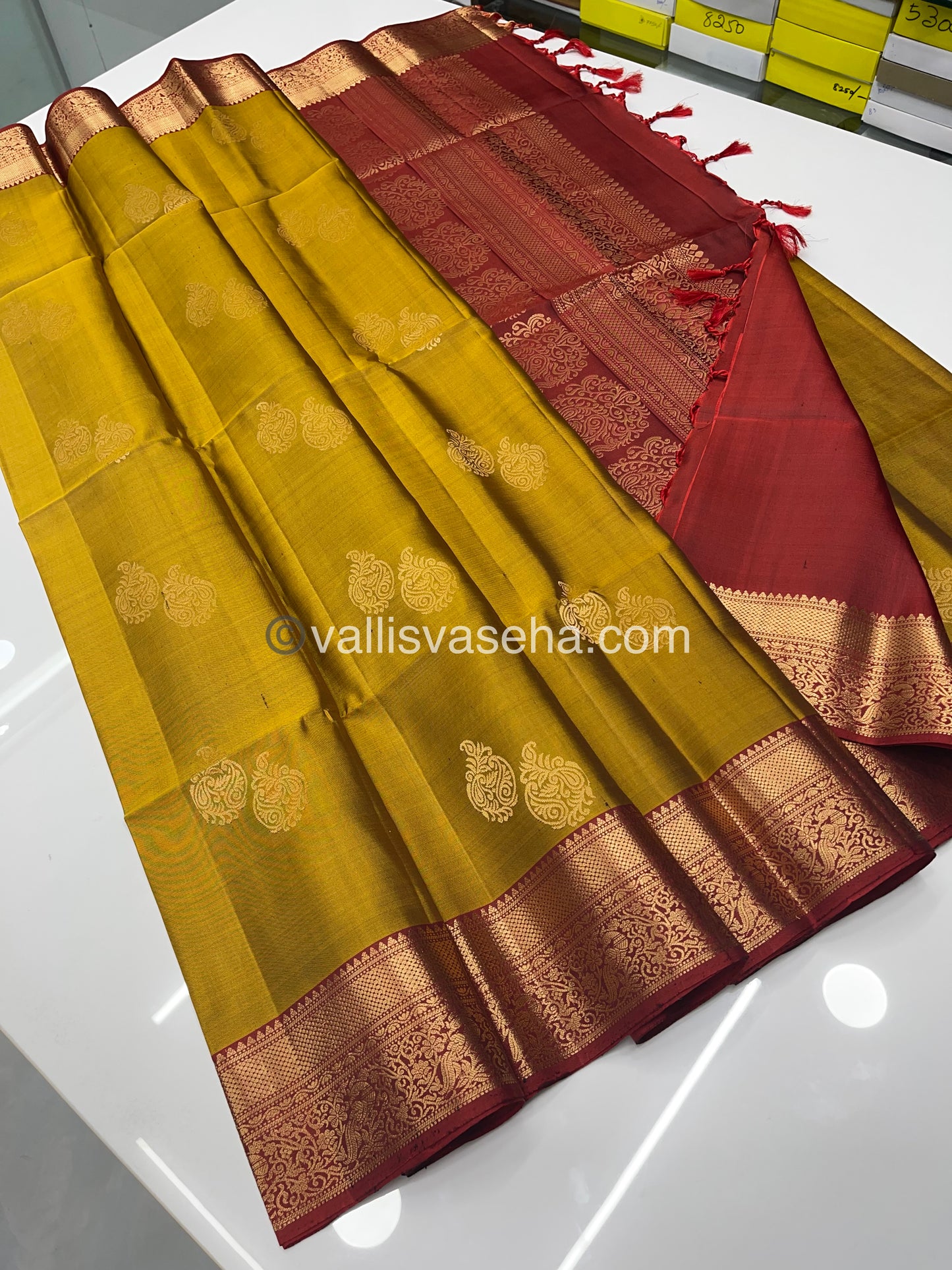 Pure Soft Silk Saree - Kanchi Border - VVPSS015