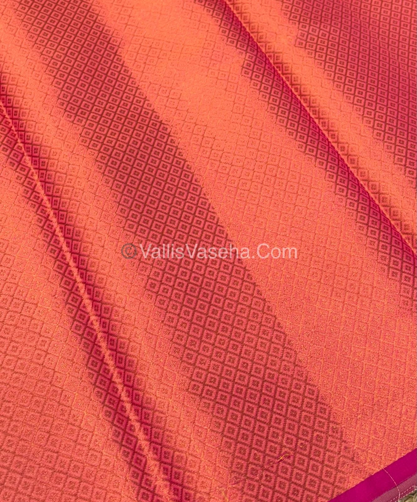 50% less - Offer Saree - Semi Soft Silk Saree - VVDS003