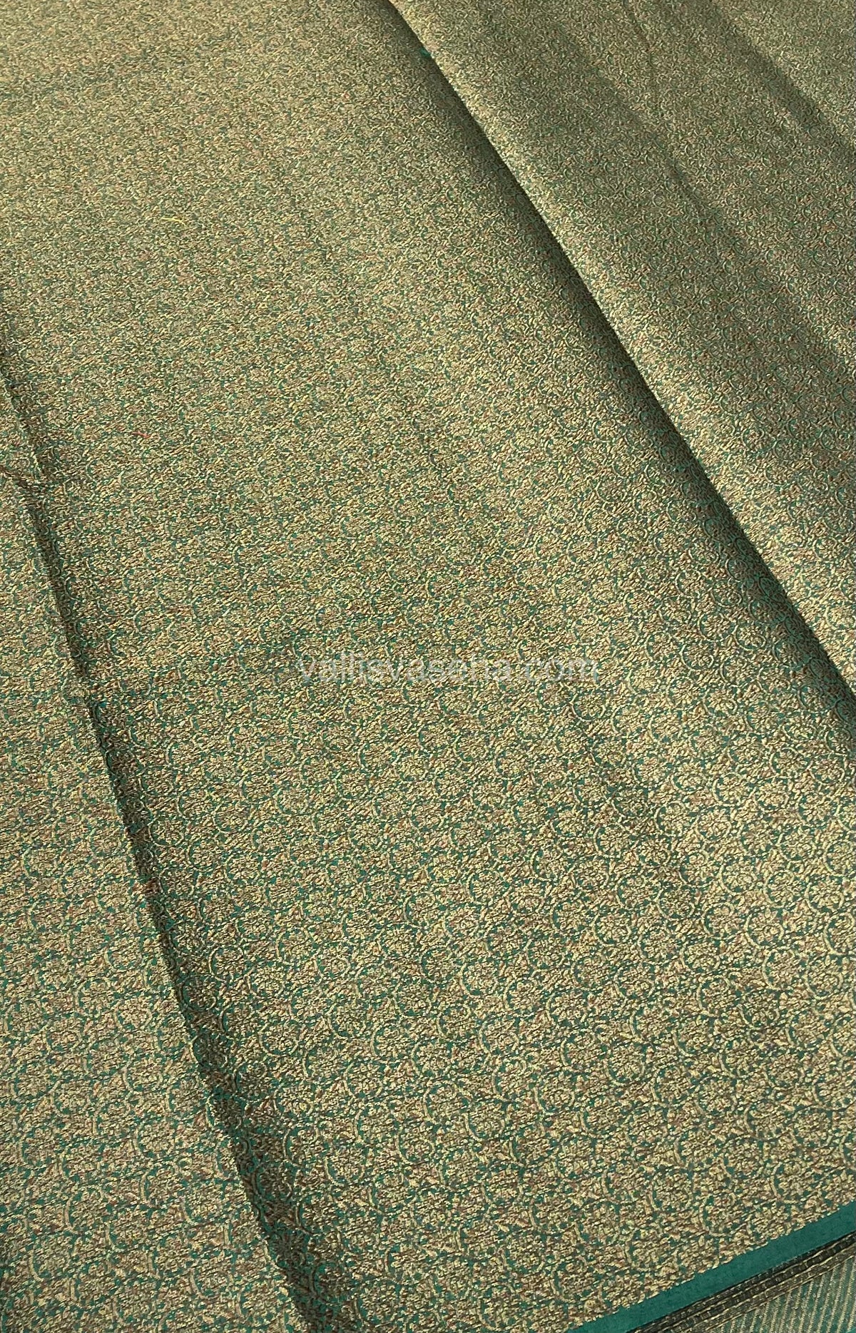 Bamboo Silk Saree - Mehandi Green with Ramar Green Shade - VVBSS001