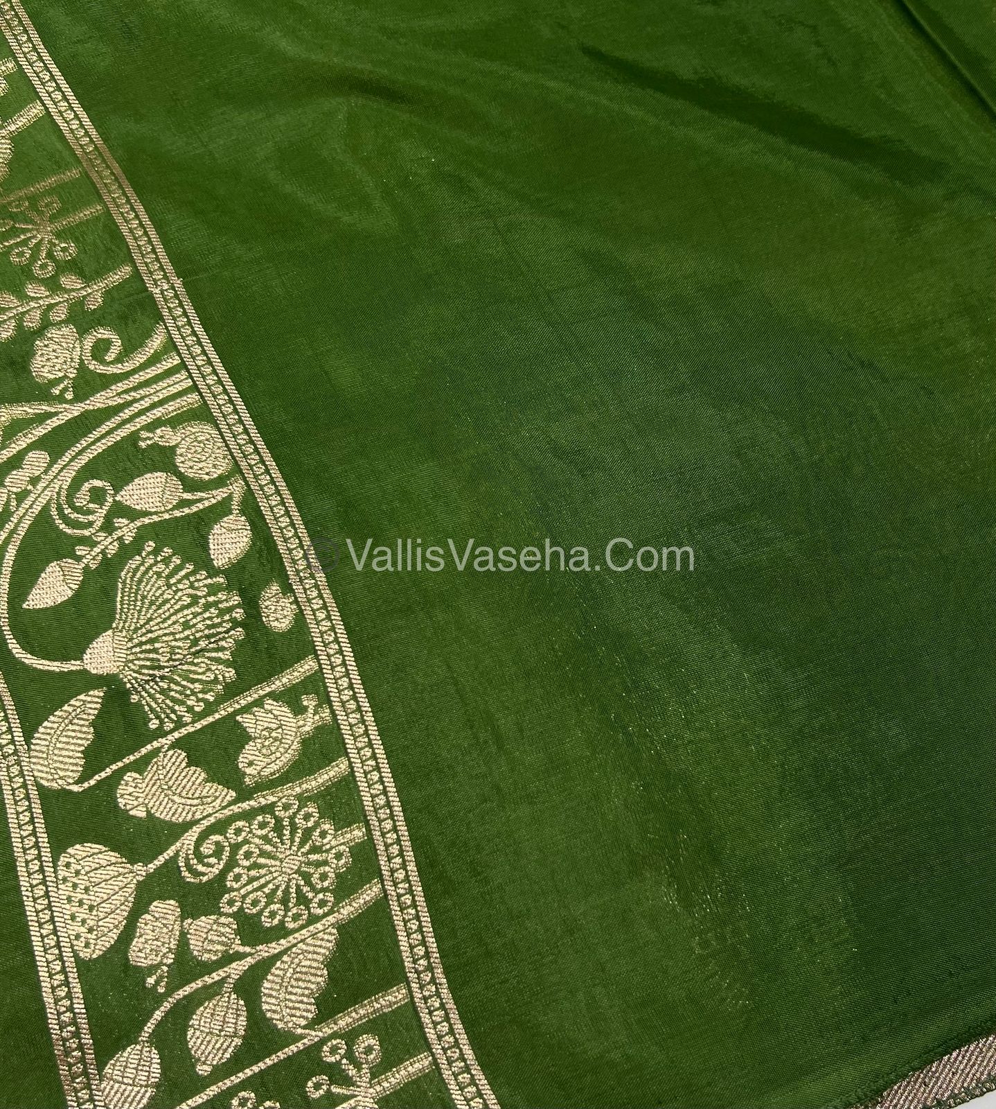 Banarasi Premium Viscose Saree - Green Shade - VVBPV001