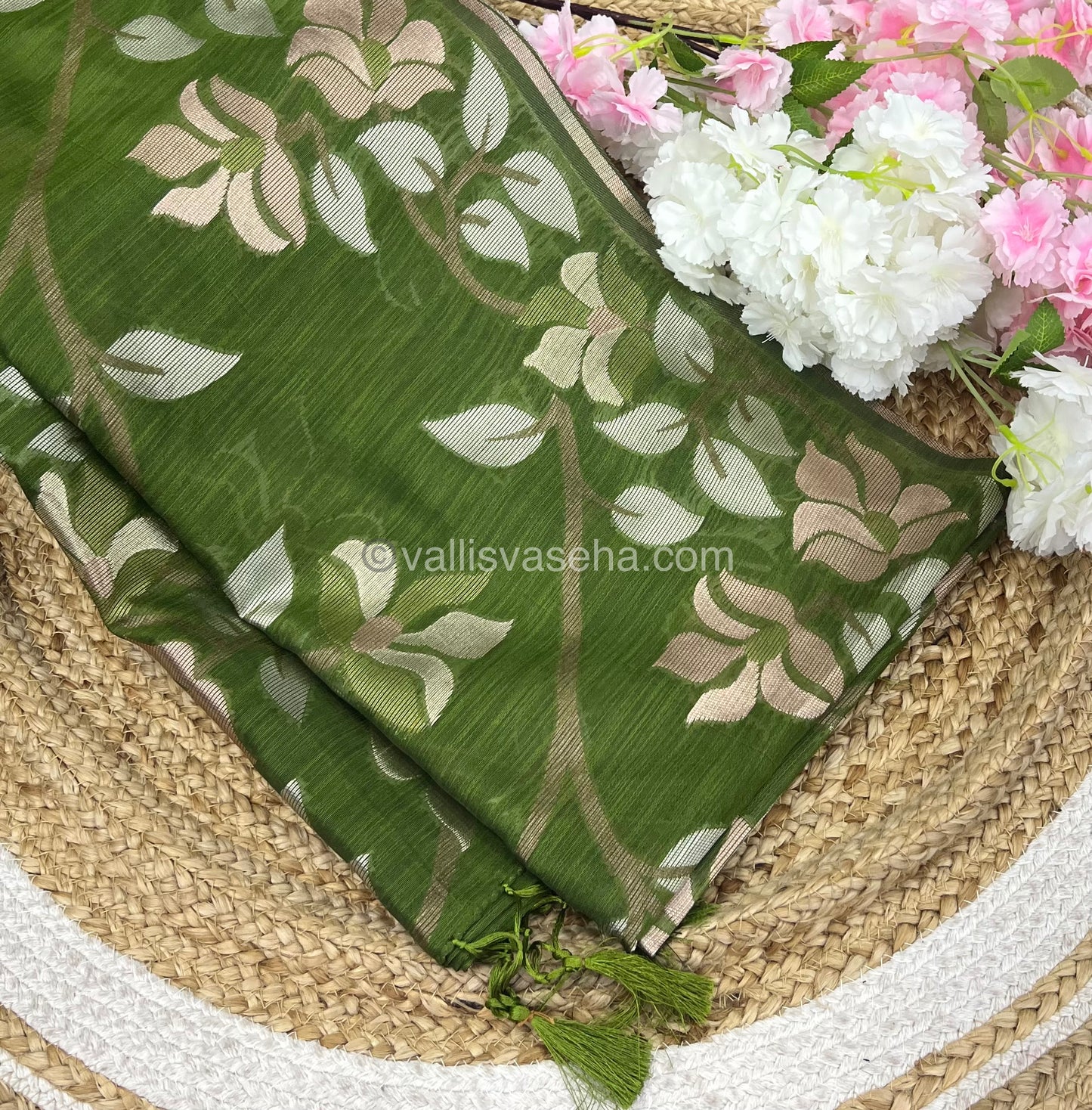 Semi Raw Silk with Jamdhani Design Weaving - Mehandi green Shade - VVRS001