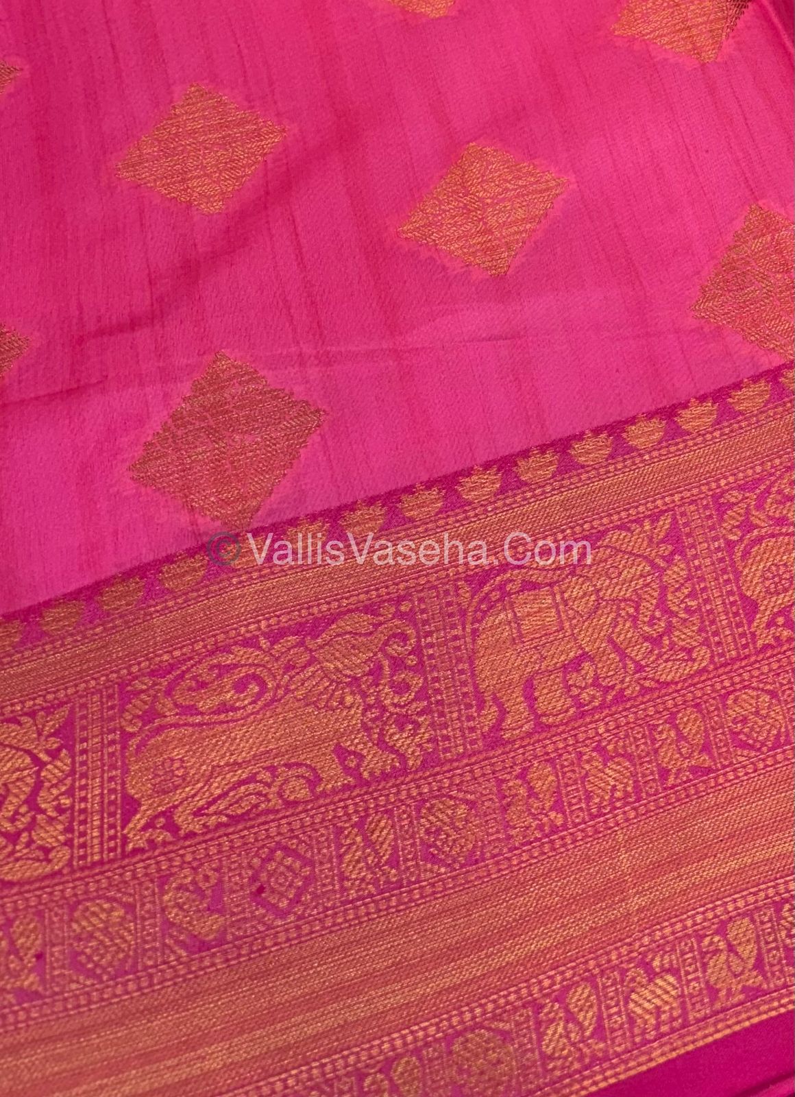 50% less - Offer Saree - Semi Soft Silk Saree - VVDS003