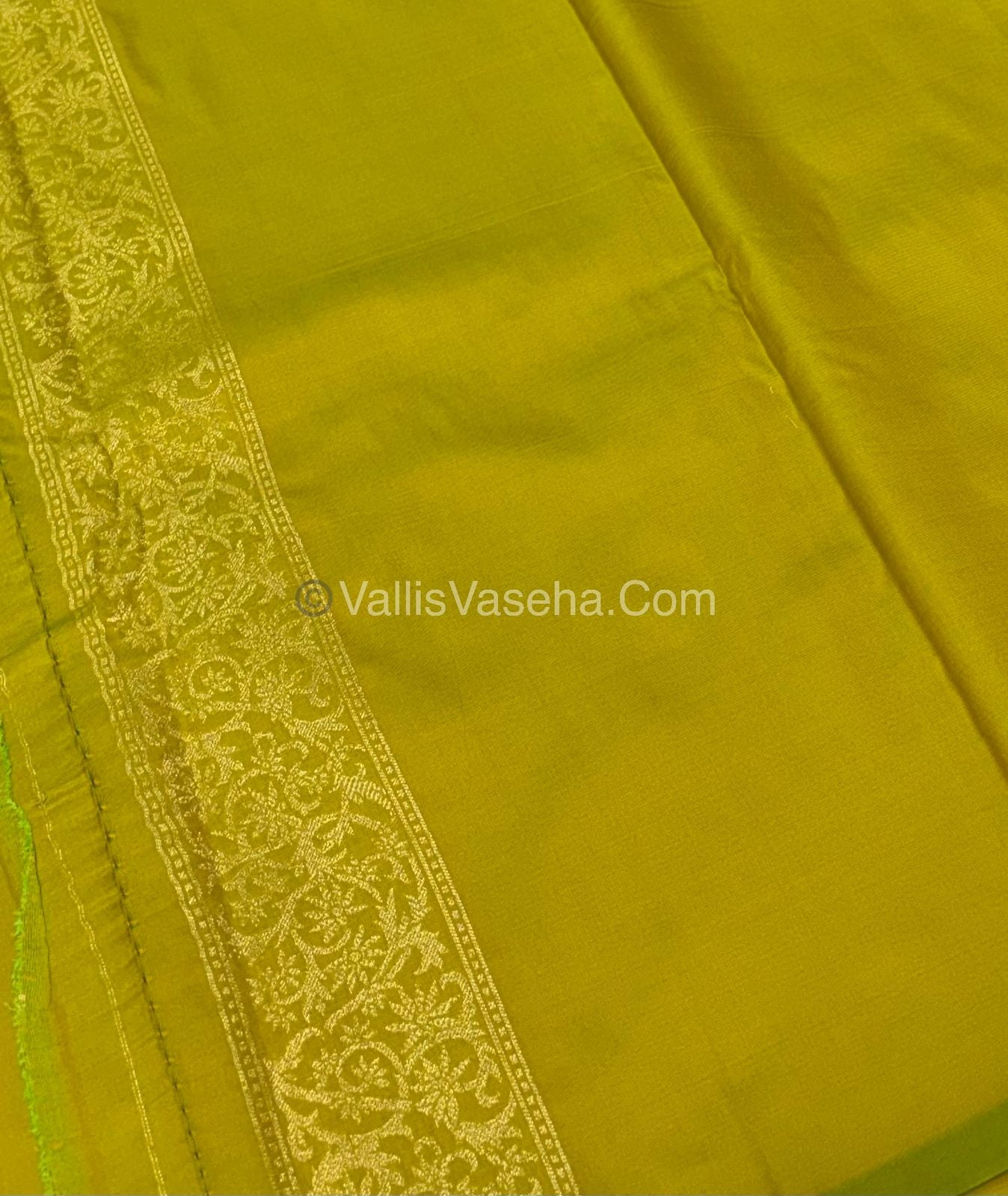 Semi Soft Silk - Border less - Lemon Green Shade -VVSSS025