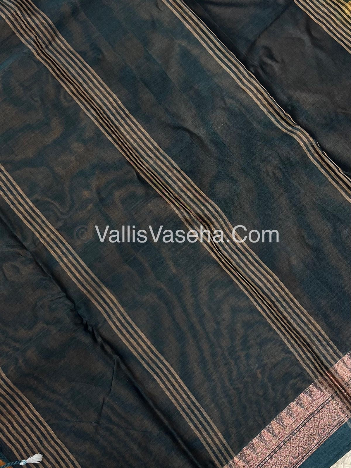Dhaka Cotton Saree - VVDCS002