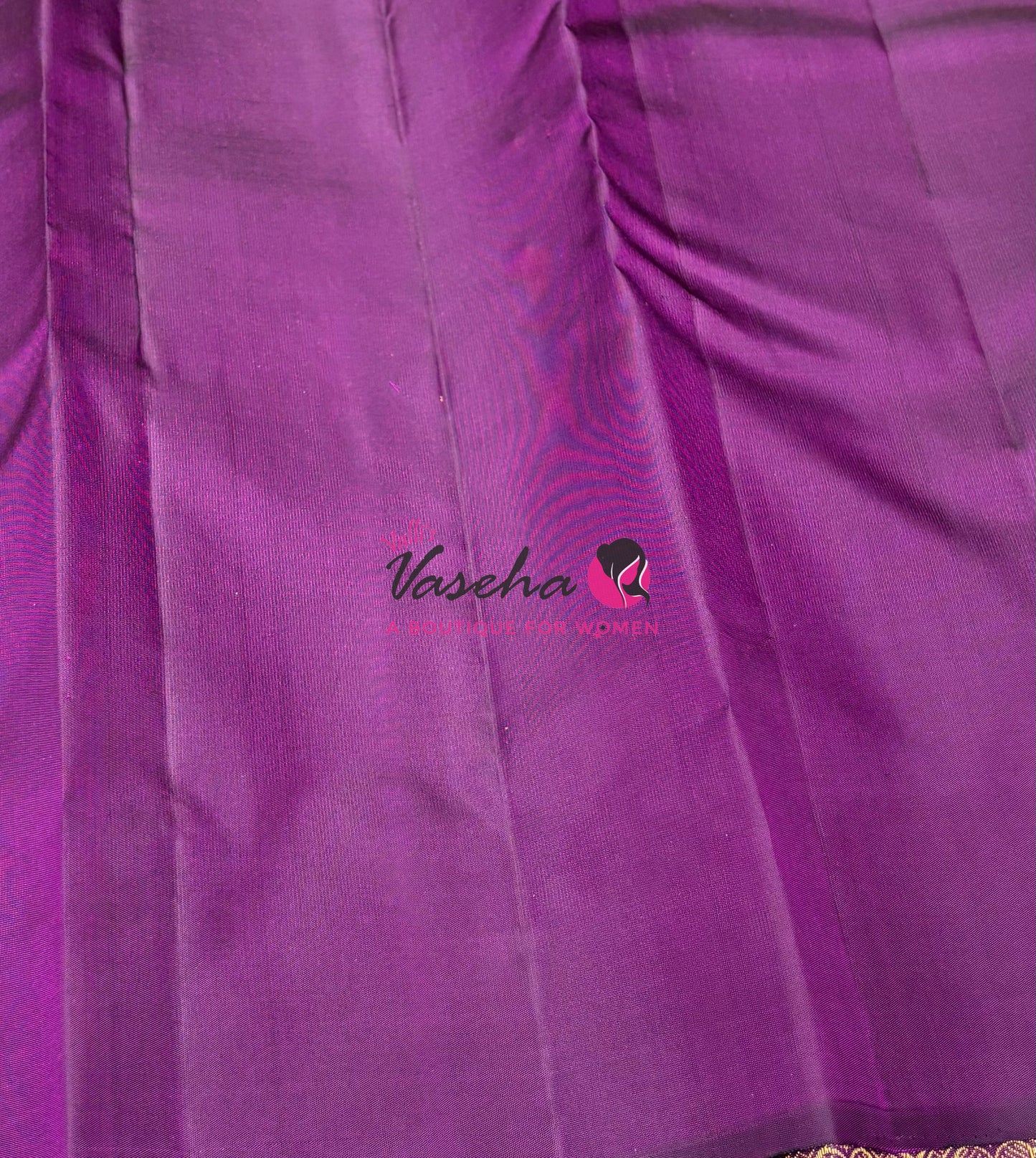 Pure Kanchipuram Silk Saree - Border Less - Green with Purple Combo - VVPS043