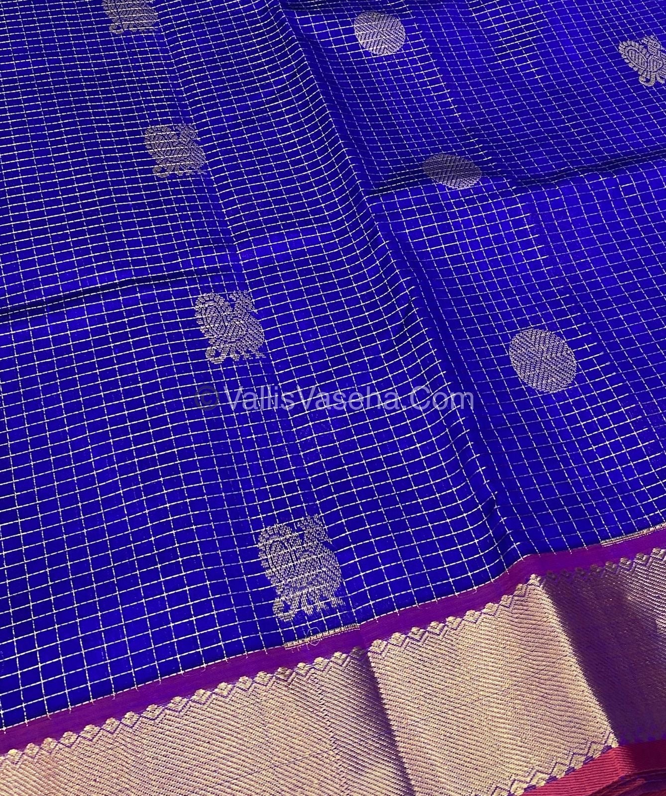 Pure Silk Cotton Saree - Mayil & Chakkaram Design - Dark Blue with - Red VVMC002