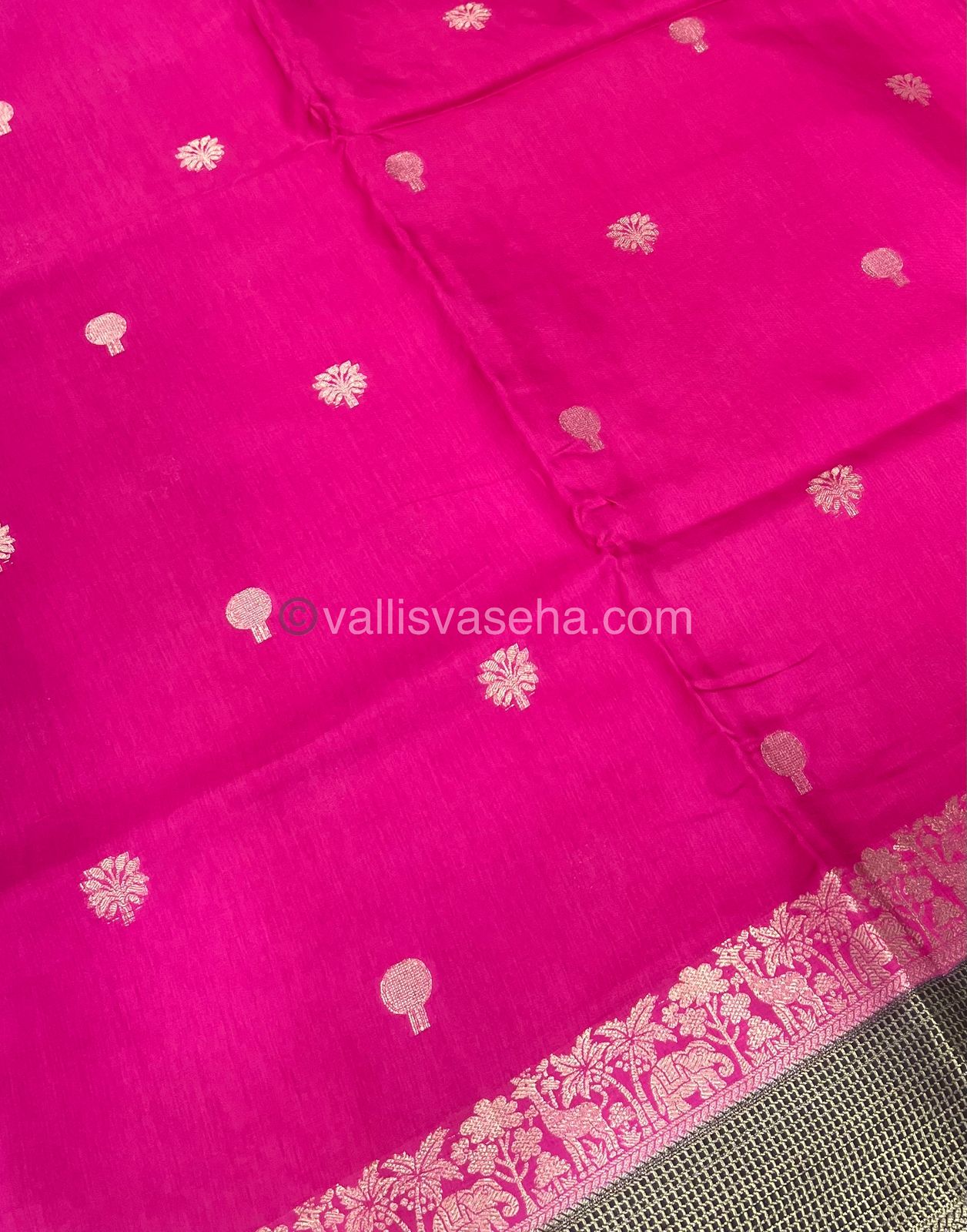 Russian Viscose - Premium Viscose Saree - VVRVS001