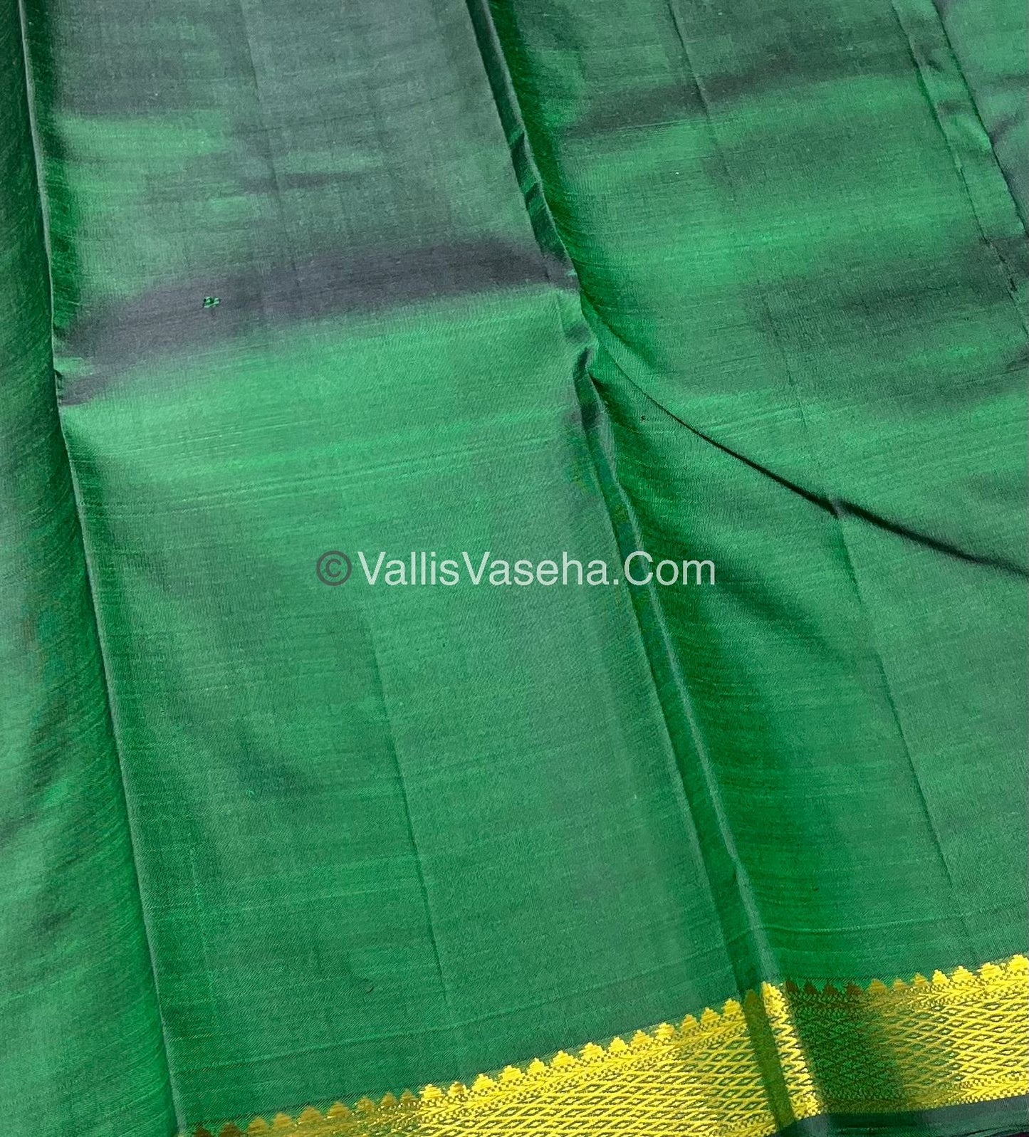 Pure Kanchipuram Silk Saree - Green Shade - VVPS022
