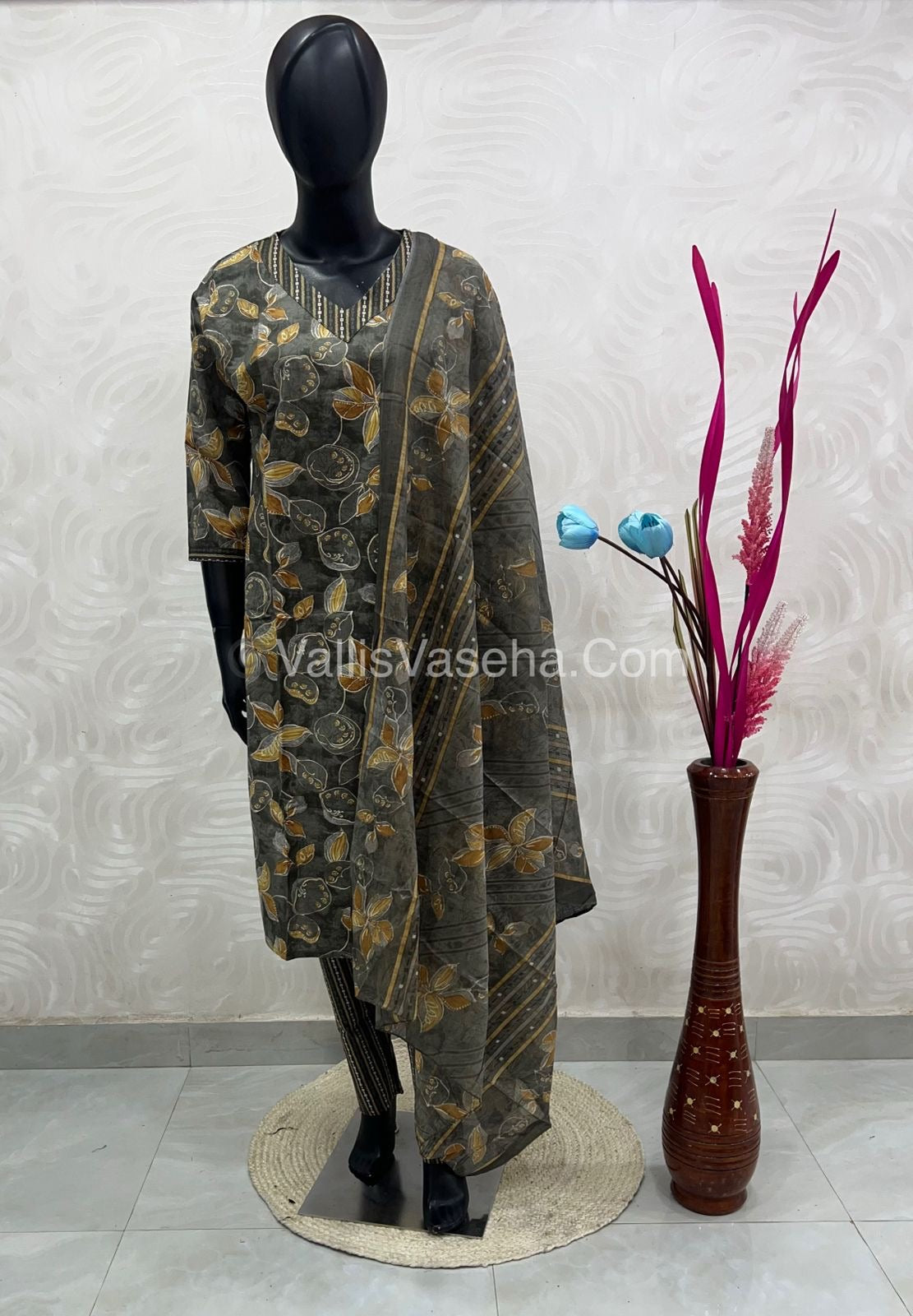 Ready Made - Salwar, Kameez & Duppatta(3pc) - Printed - VVRBS002