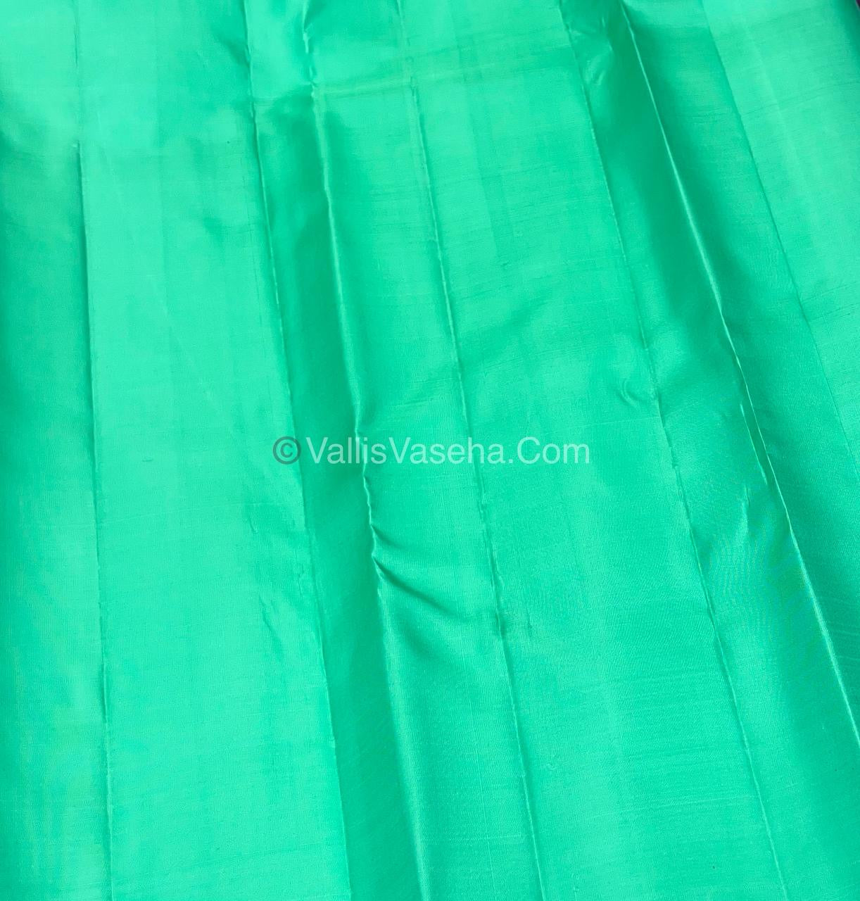 Pure Kanchipuram Silk Saree - Borderless - Purple with Green - VVPS022