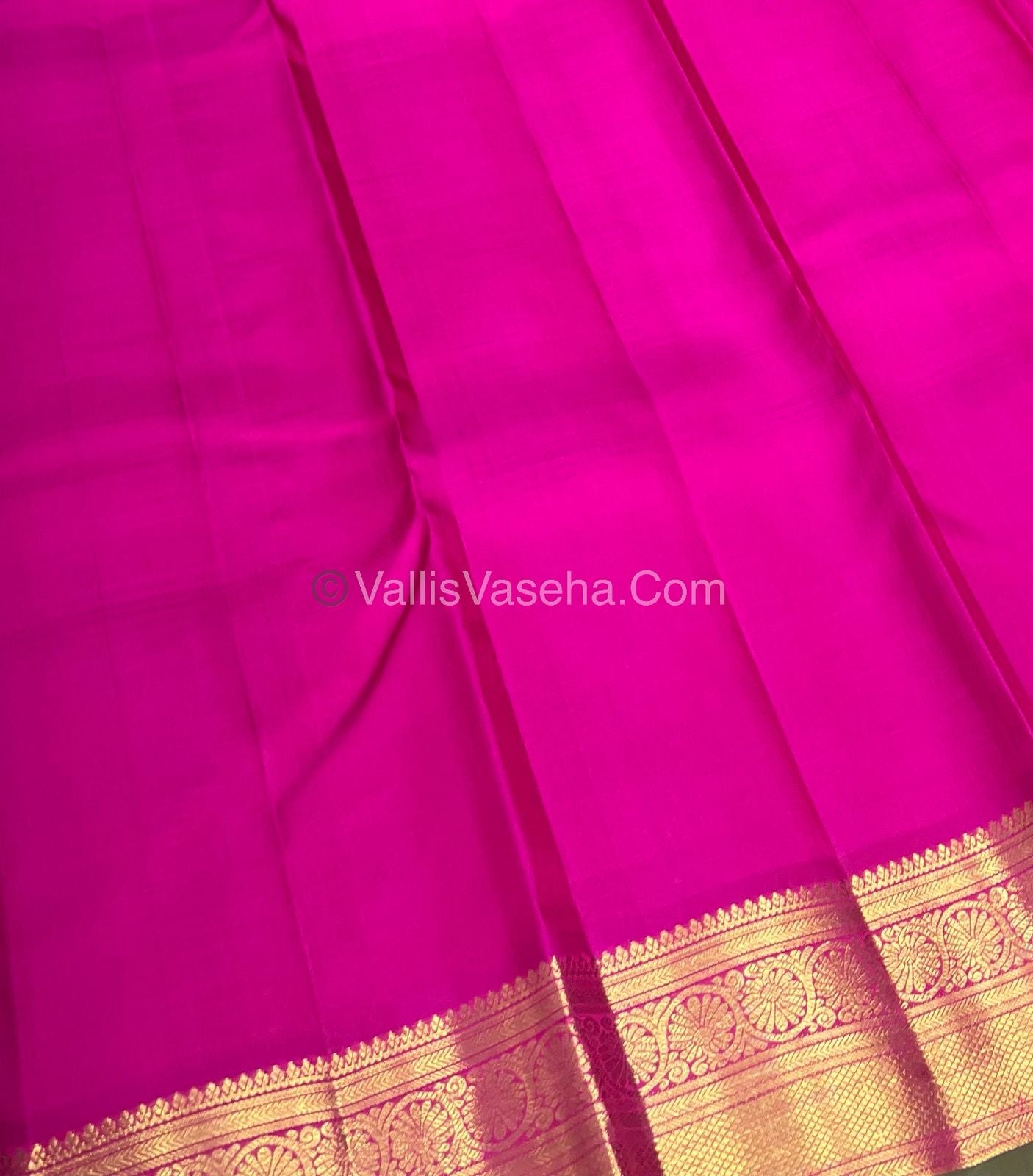 Pure Kanchipuram Silk Saree - Peach with Pink Combo - VVPS011