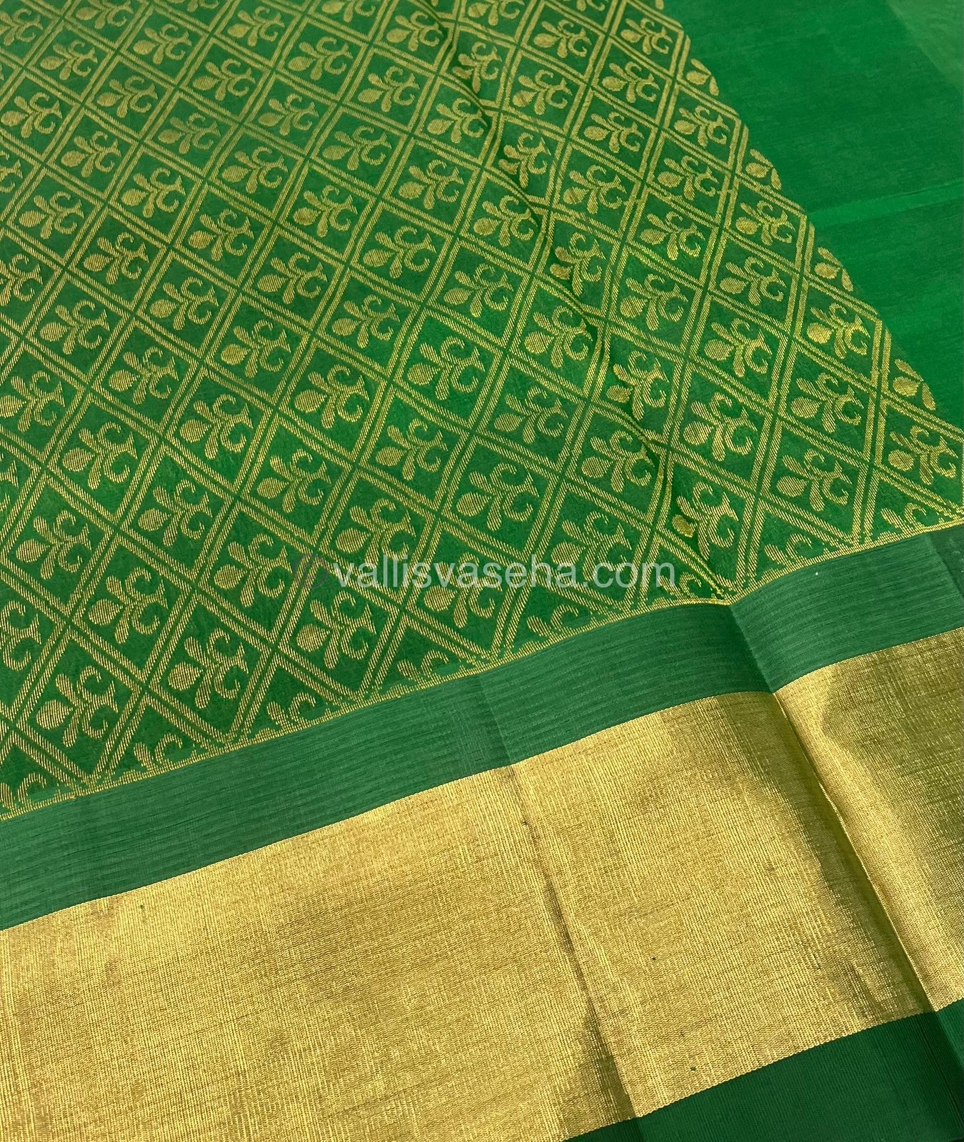 Pure Korvai Silk Cotton Saree - Pink With Green Shade Temple border - VVKSC001