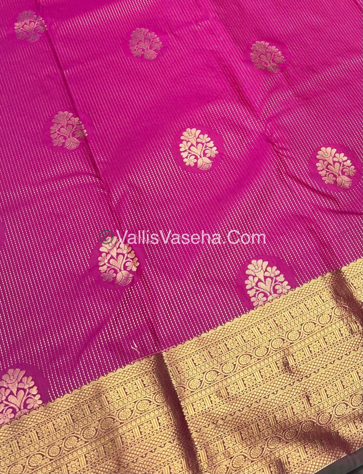Semi Kanchipuram Silk - Vairavoosi Pattern - VVSKS001