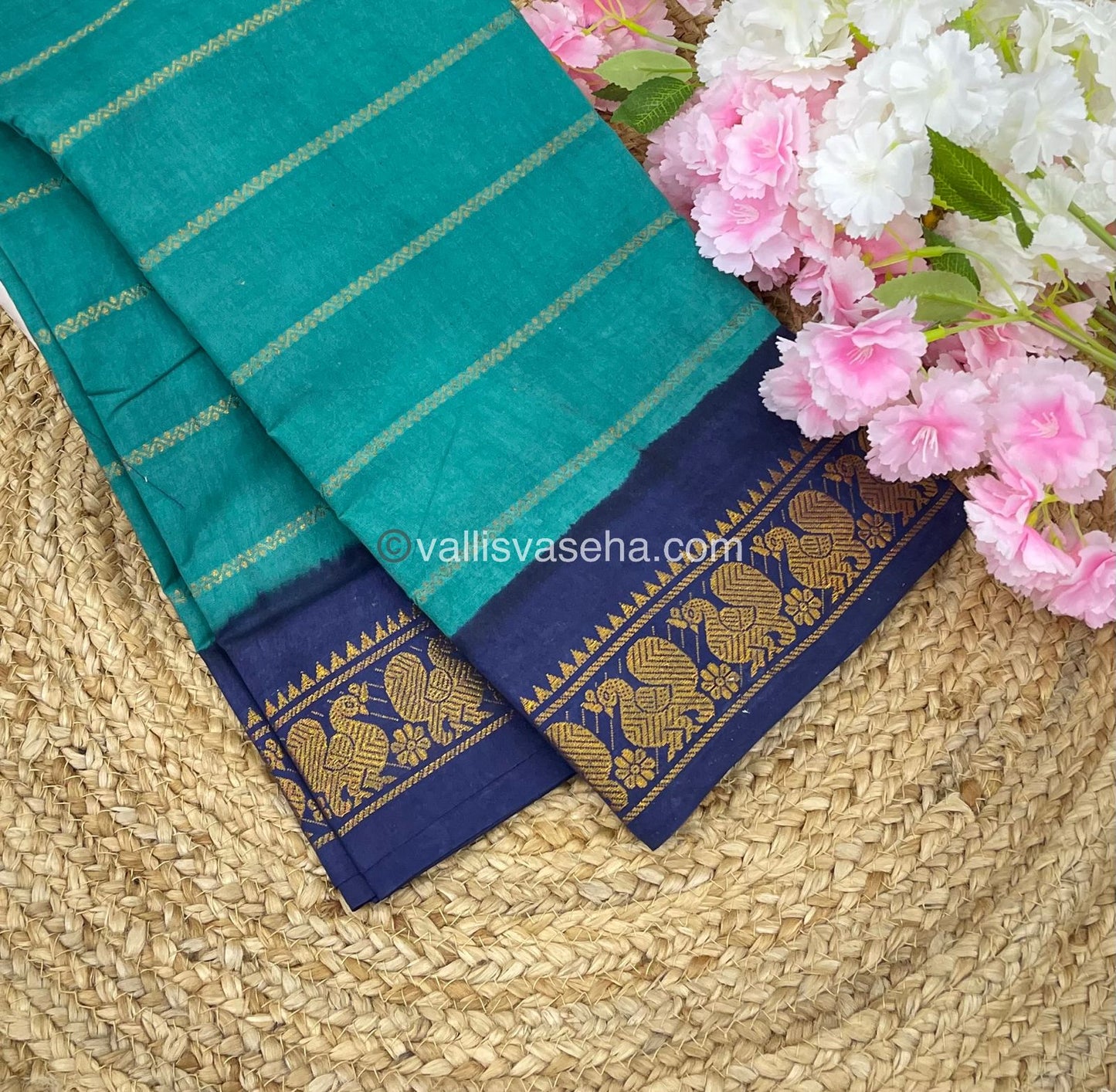 Sungudi Cotton Saree | Velthari Design - Peacock Green with Navy Blue Shade - VVSCV001