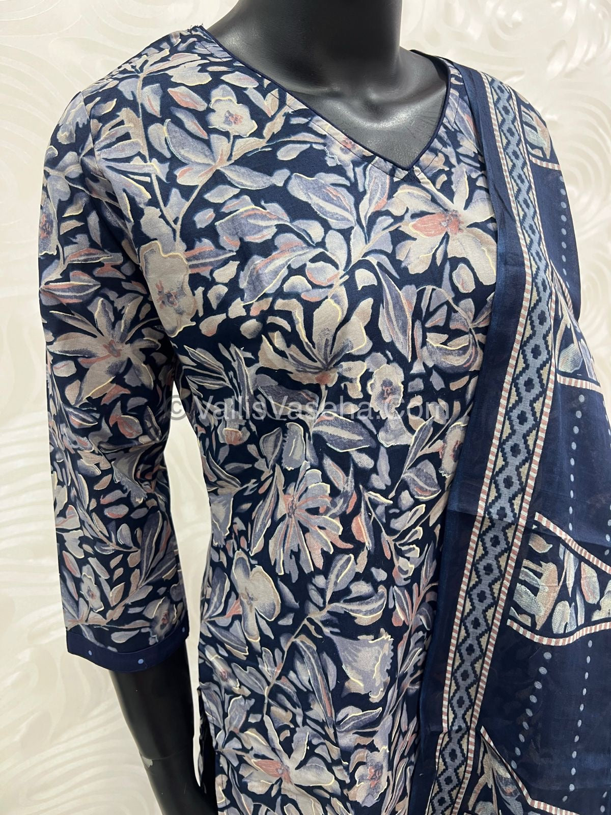 Ready Made - Salwar, Kameez & Duppatta(3pc) - Printed - VVRBS002