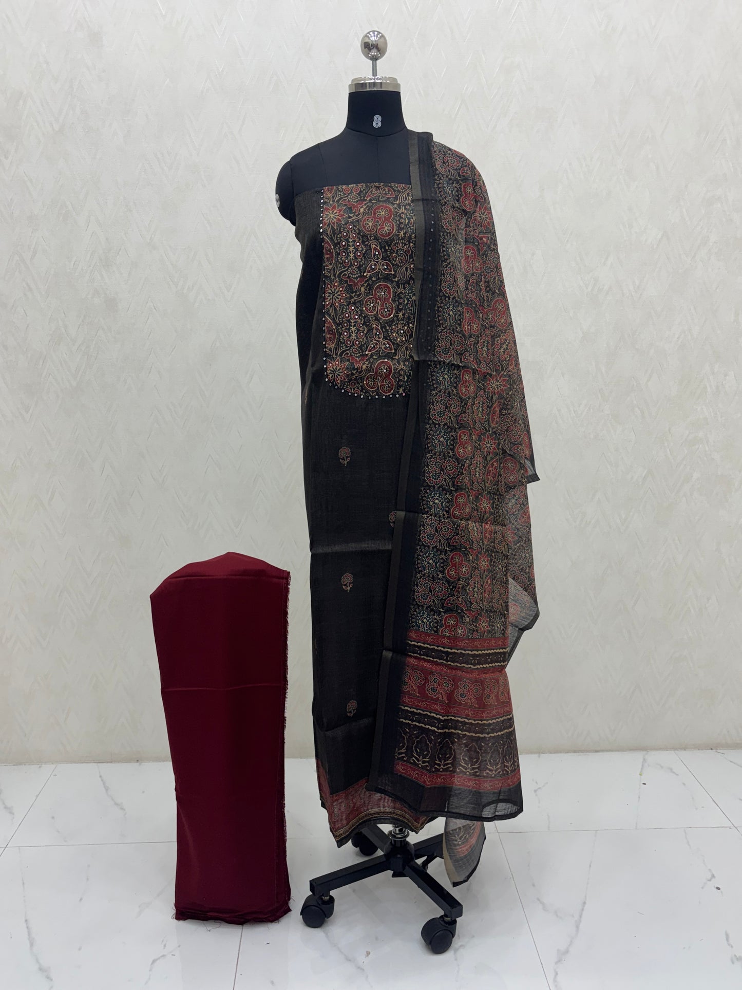 Unstitched Tissue Material | Black With Maroon Shade | VVUSM073