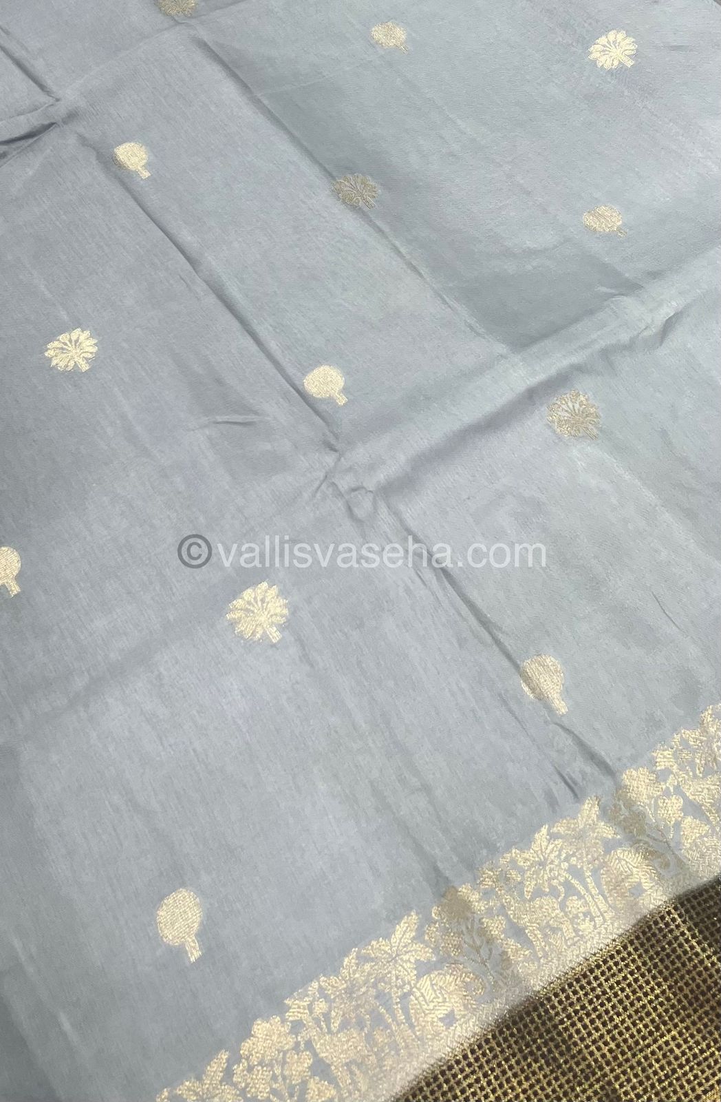 Russian Viscose - Premium Viscose Saree - VVRVS001