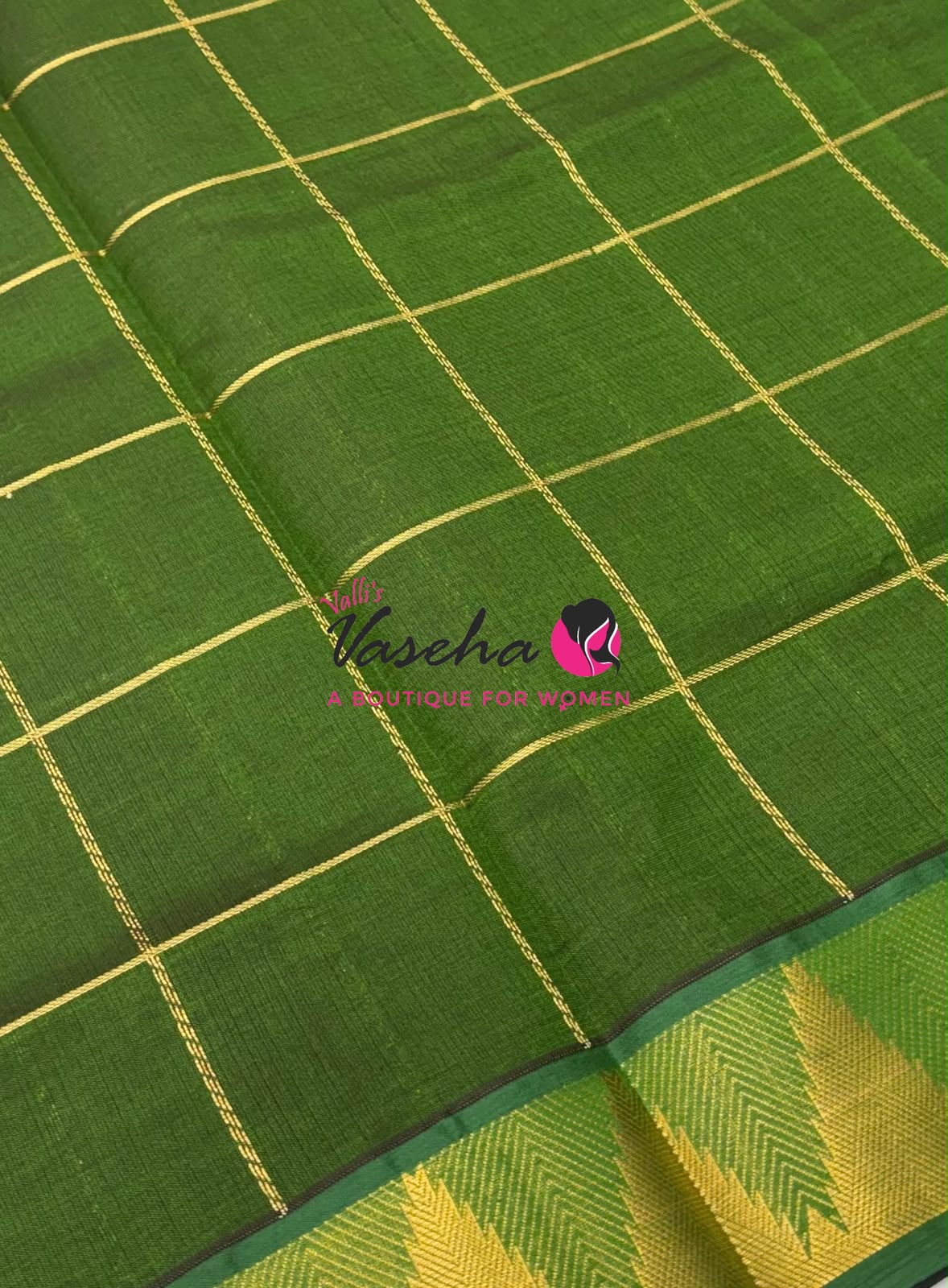 Semi Silk Cotton Saree - Checked Pattern with Butta - VVSSC012
