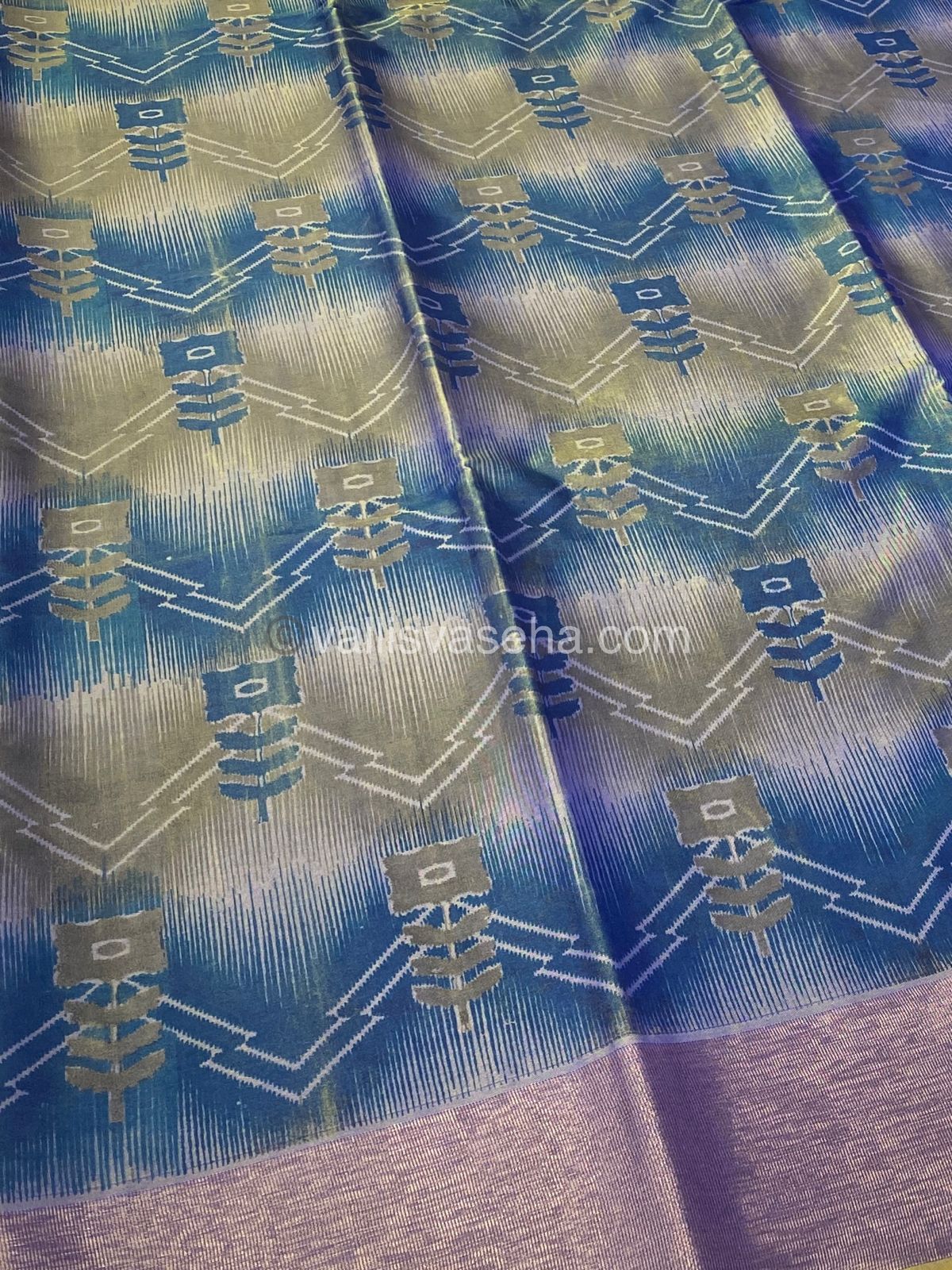 Banarasi - Semi Soft Silk Saree - VVMCS001
