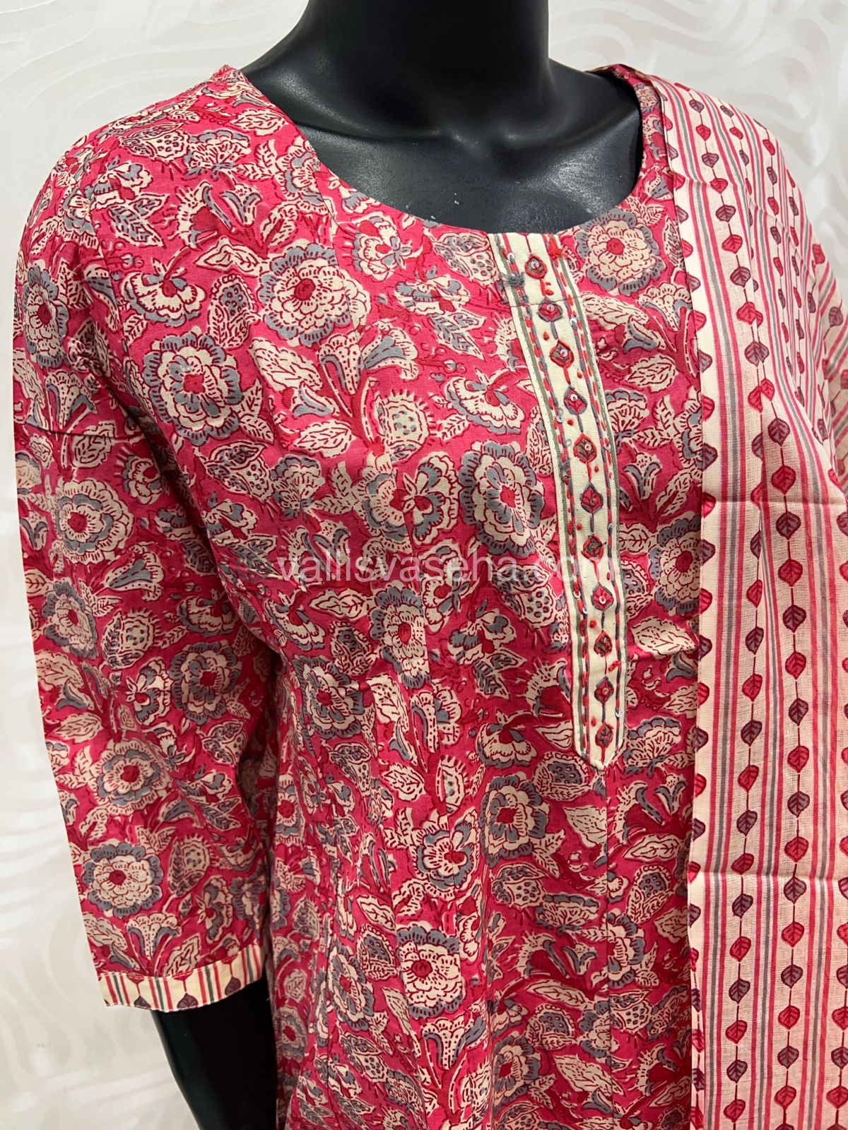 ( (Ready Made - Anarkali - Salwar, Kameez & Duppatta(3pc)- Printed Cotton - VVAS003