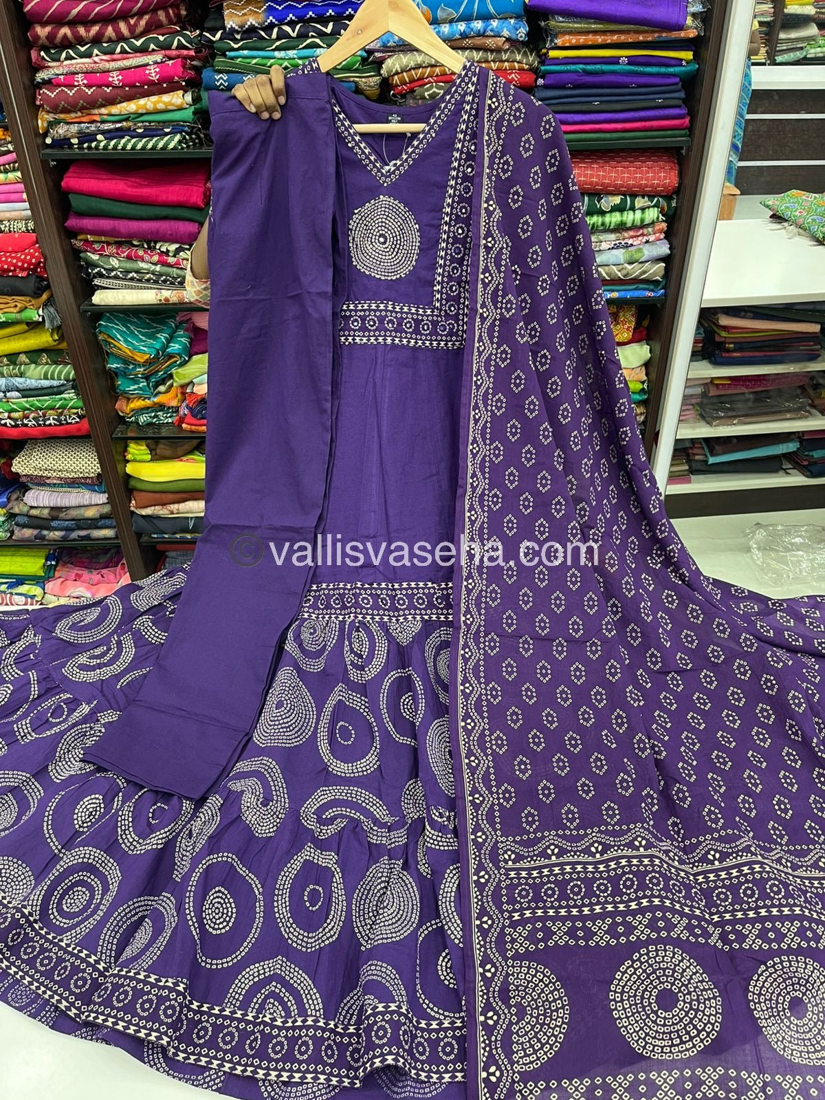 Anarkali - Purple Shade - Salwar, Kameez & Duppatta(3pc)- Fancy Cotton - VVRAS001