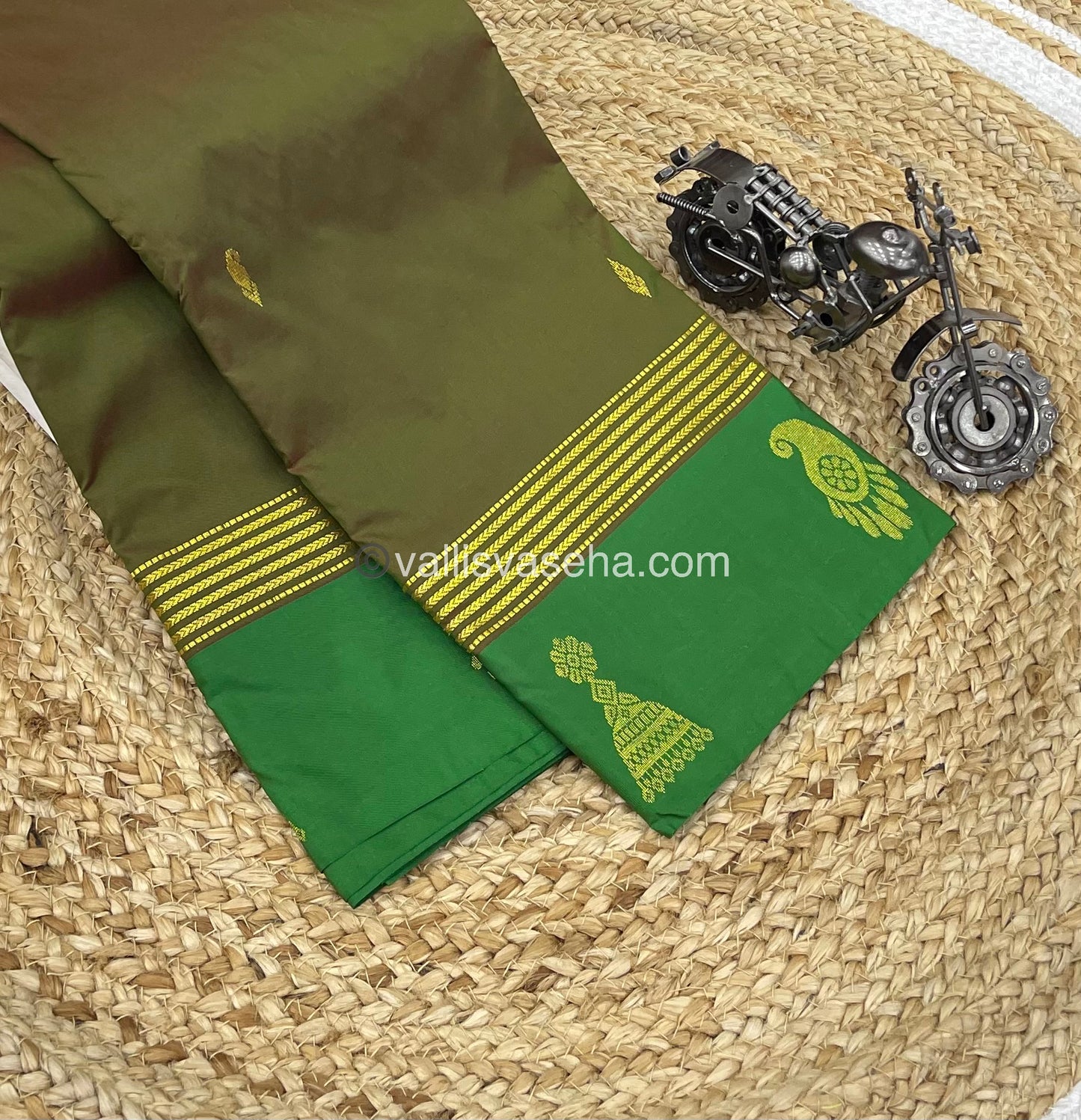 Semi Silk Saree - Kanchi Pattu Style - VVSSS004