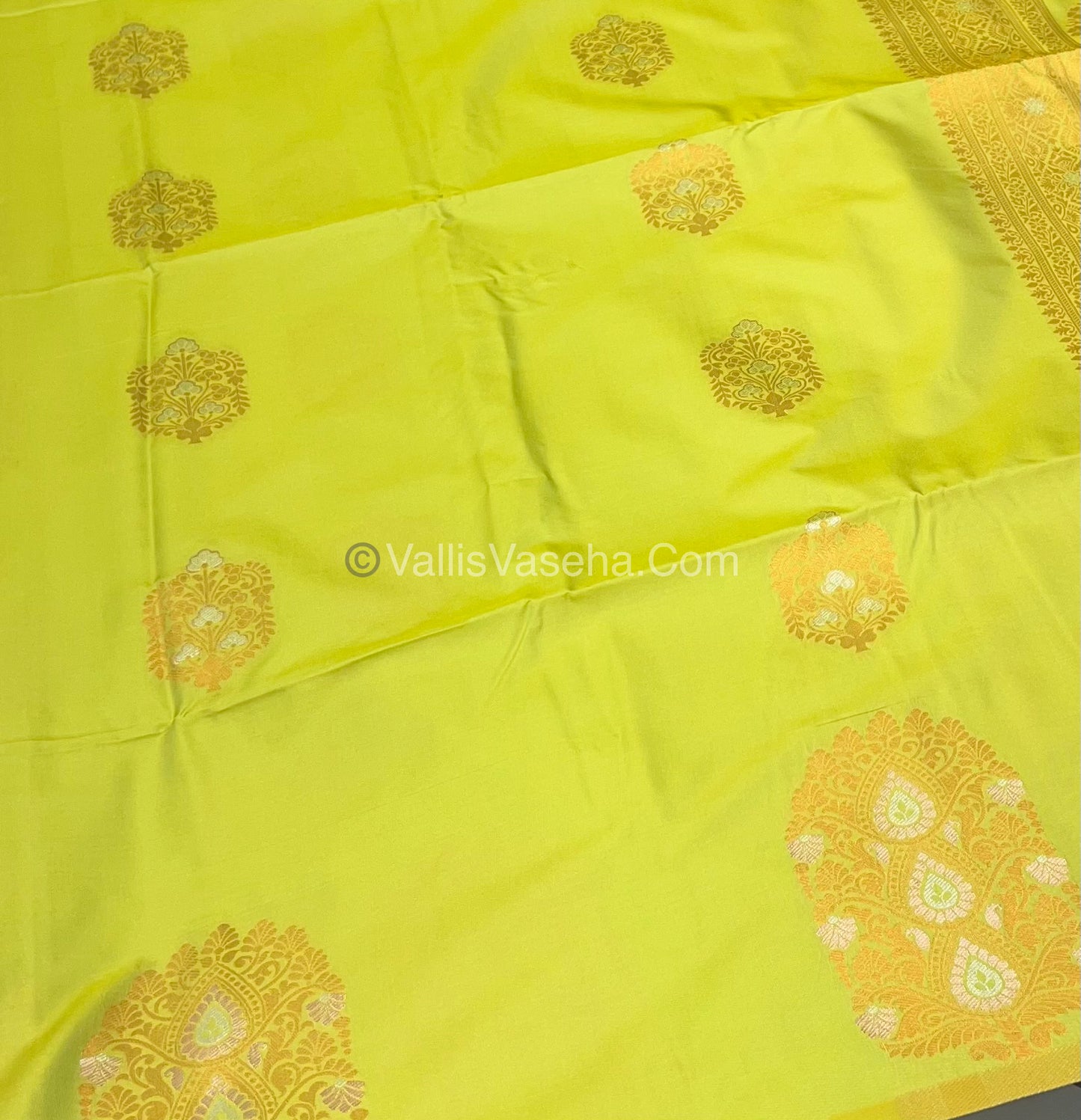 Semi Soft Silk - Border Butta - Light Green Shade -VVSSS010