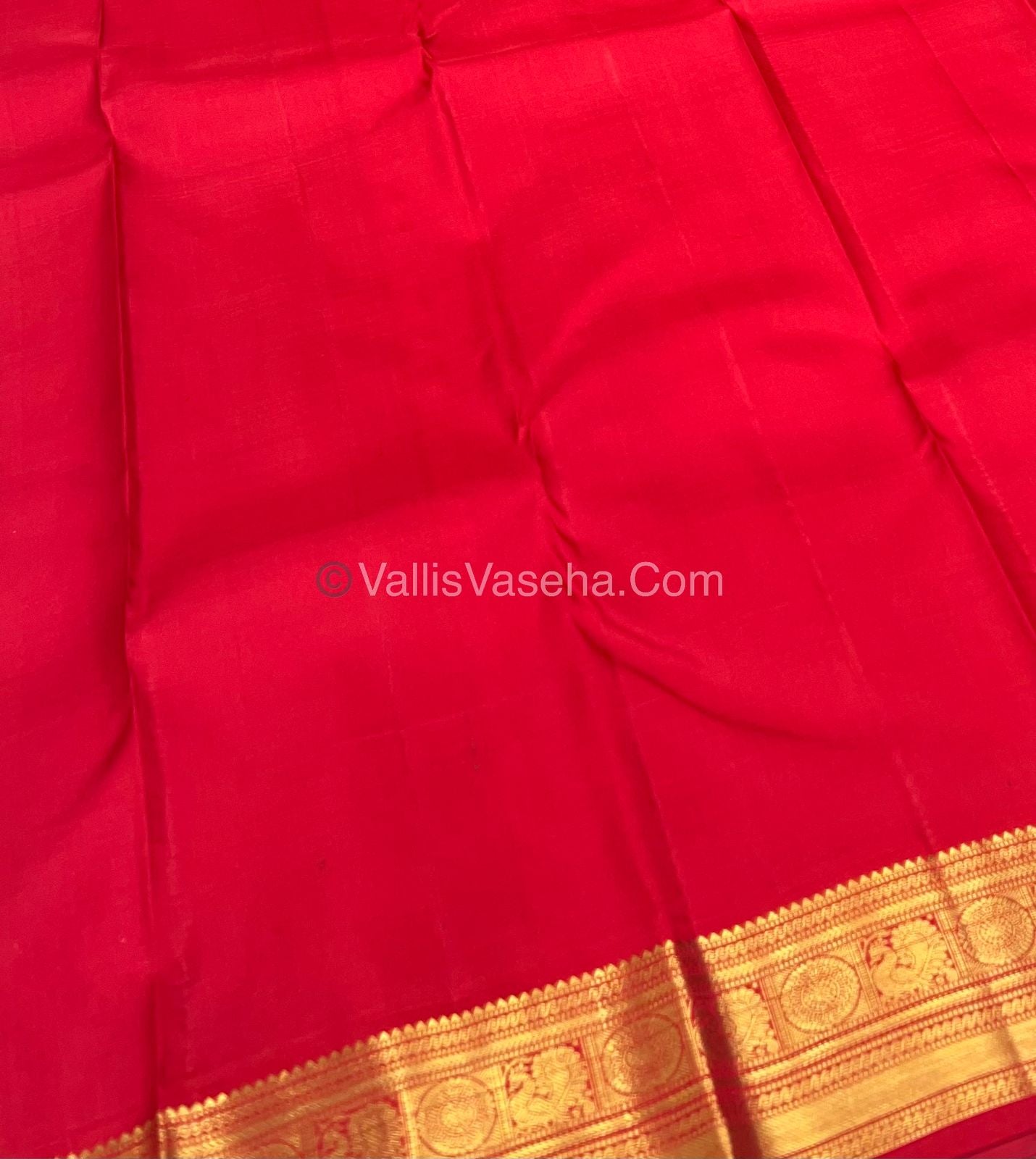 Pure Kanchipuram Silk Saree - Green & Red Combo - VVPS011